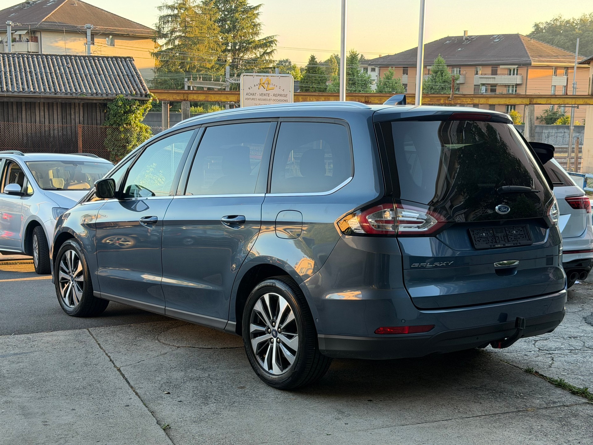 FORD Galaxy 2.5 FHEV Titanium 7Pl. CVT-image-5