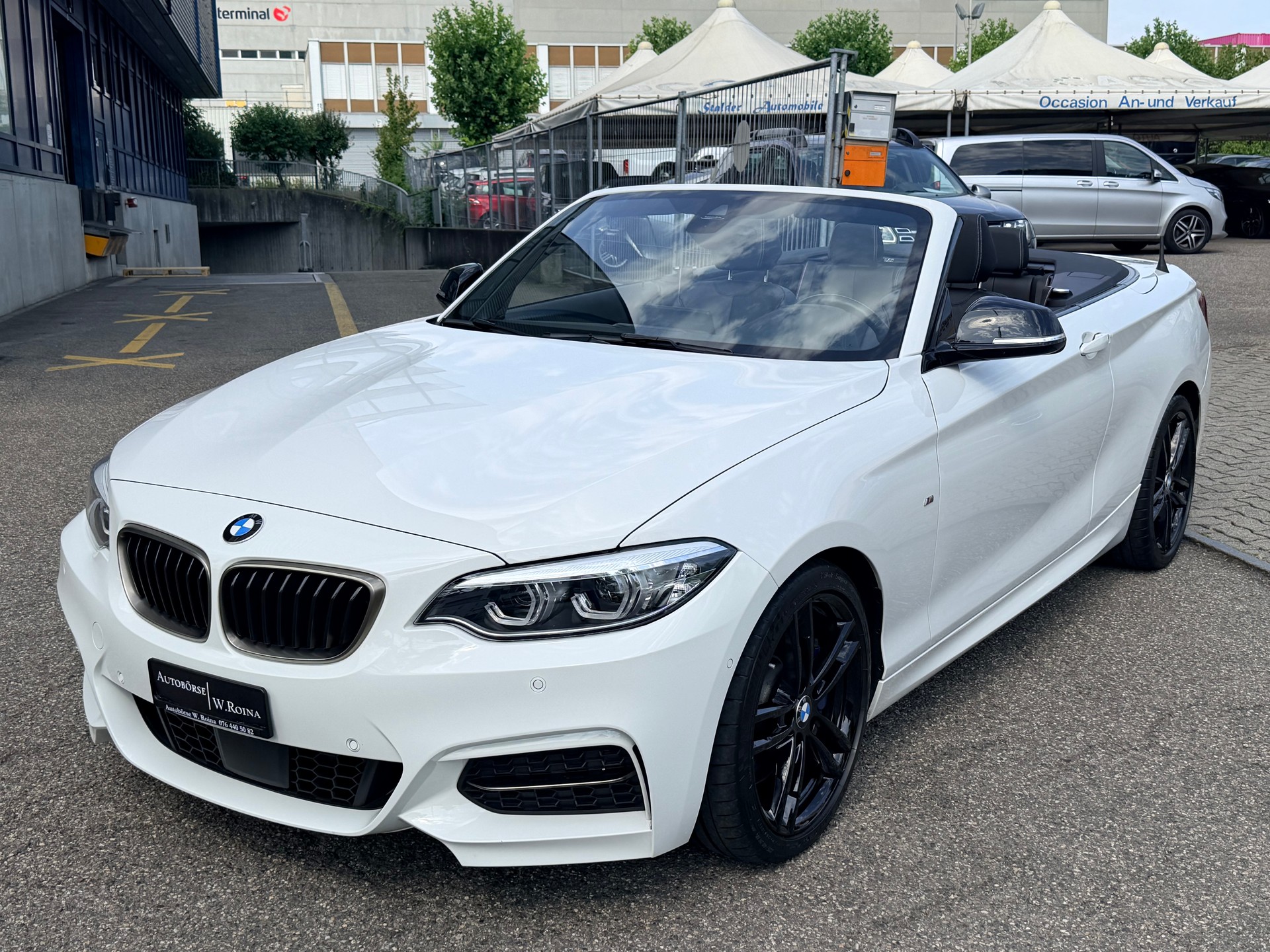 BMW M240i xDrive Steptronic-image-6