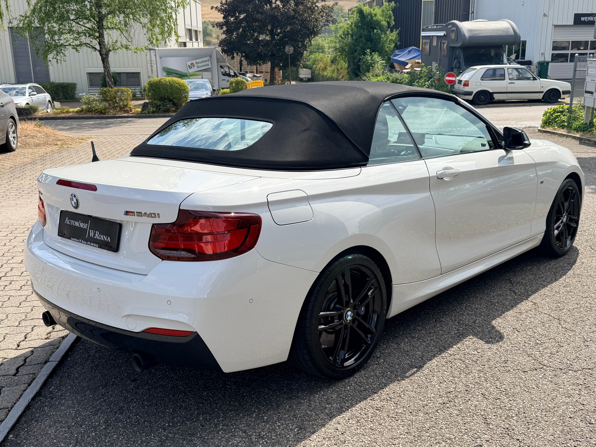 BMW M240i xDrive Steptronic-image-15