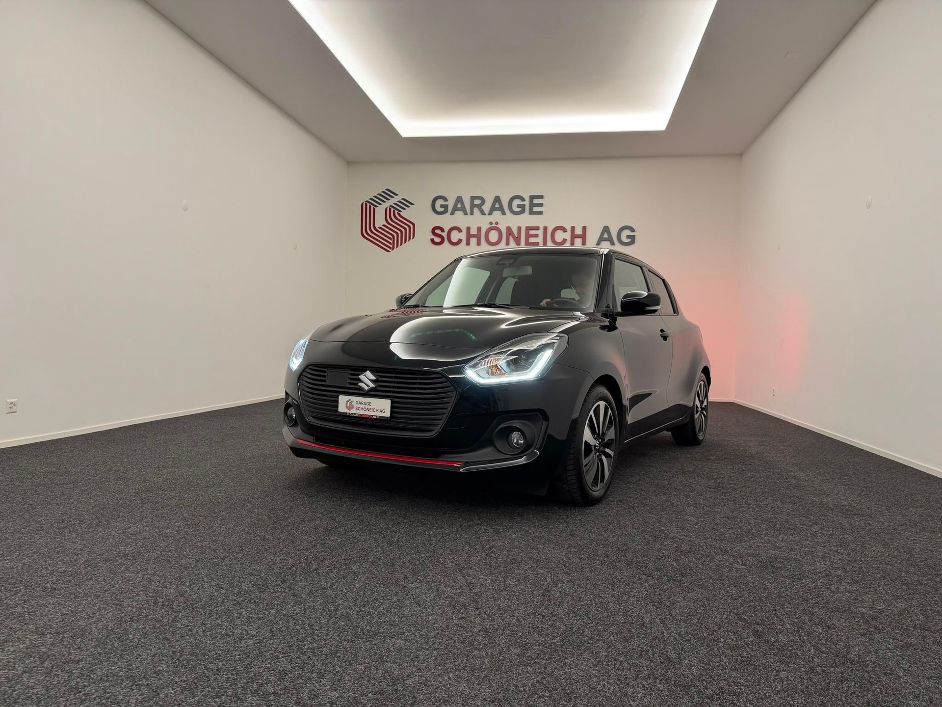 SUZUKI Swift 1.0 T Compact Top