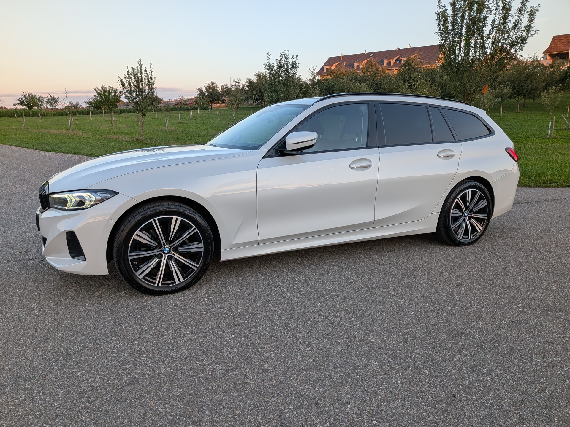 BMW 320d xDrive 48V Steptronic Sport Line