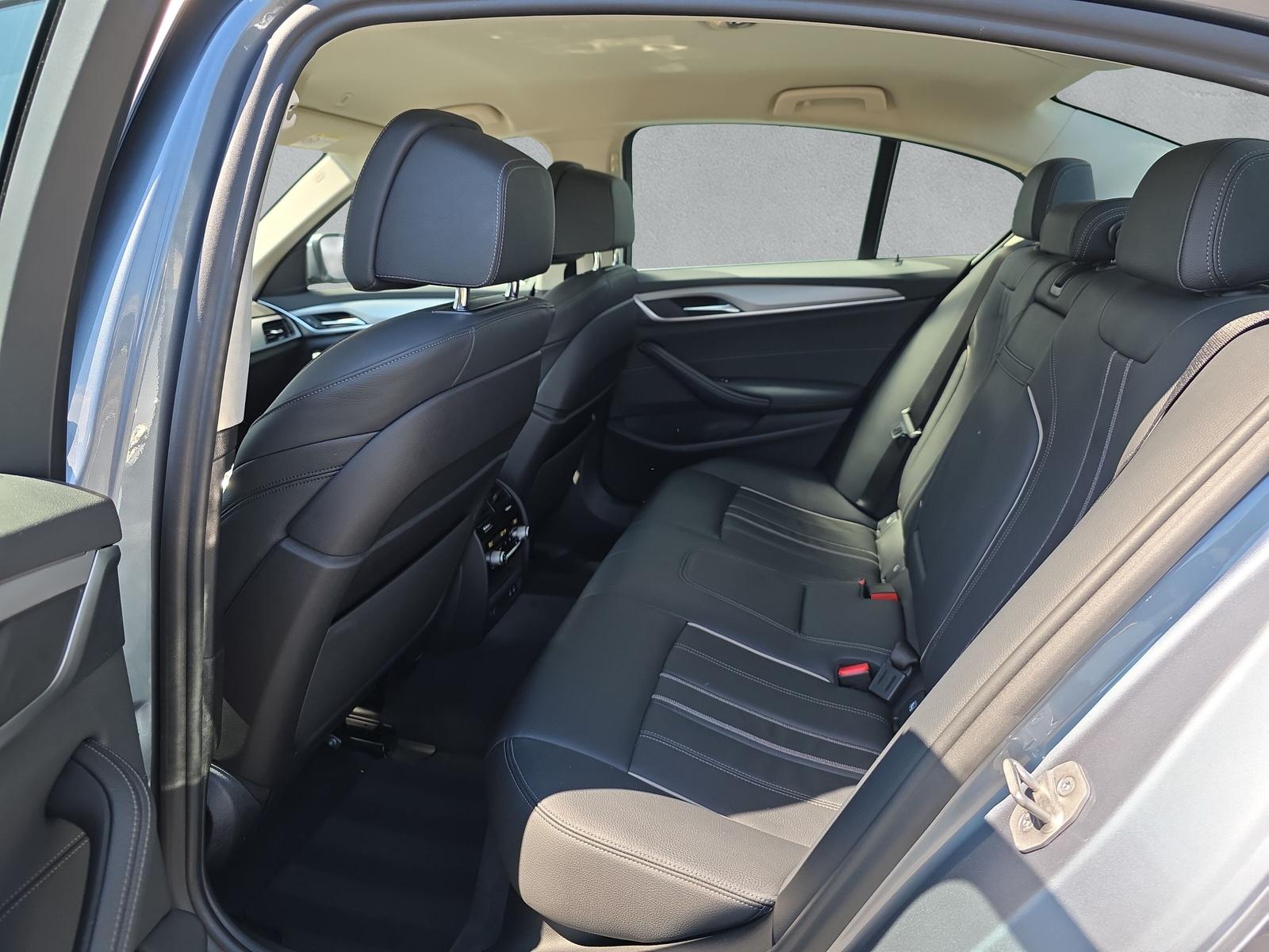 BMW 530i xDrive G30 (CH)-image-15