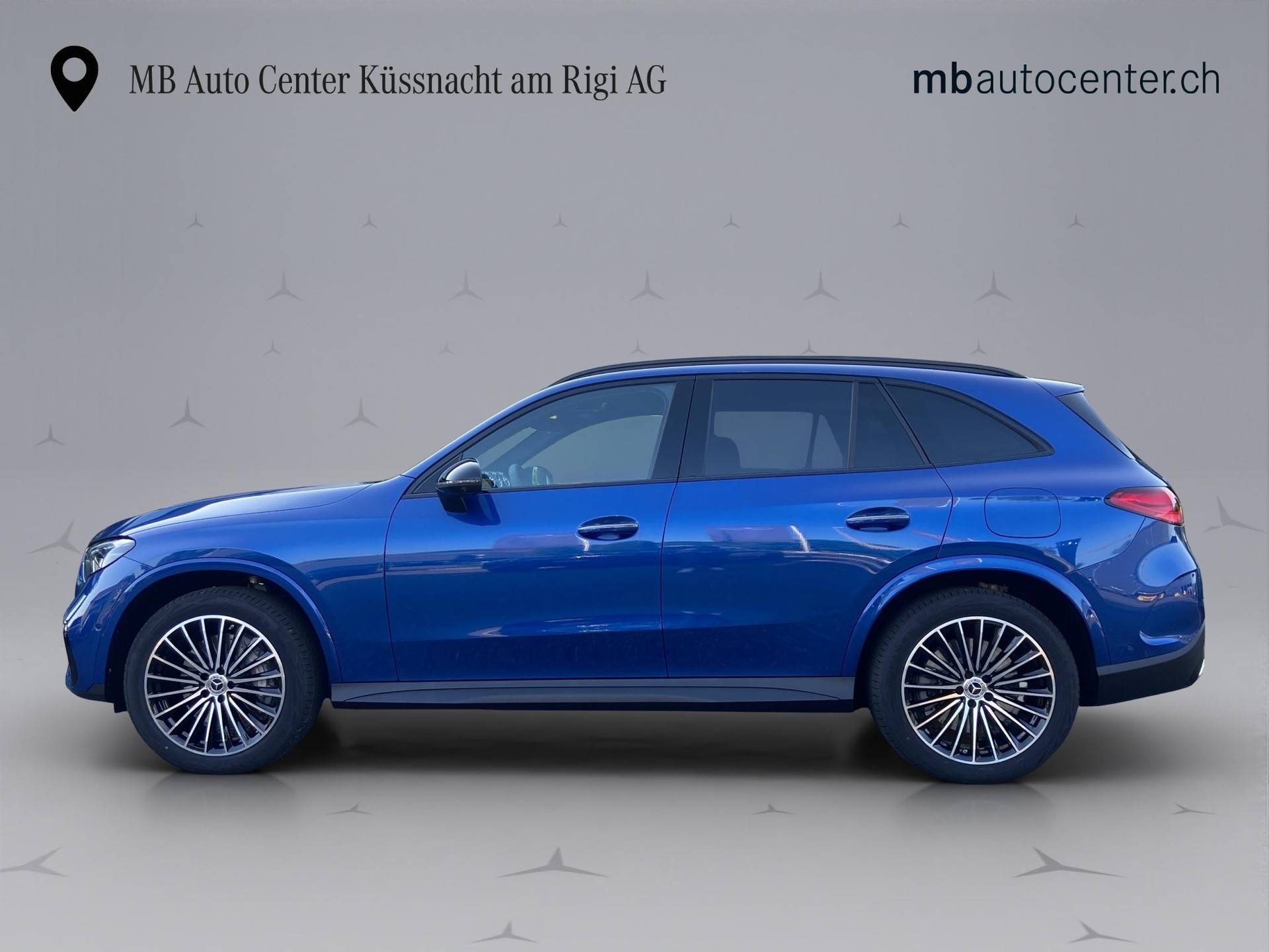 MERCEDES-BENZ GLC 300 e EQ Star AMG Line 4matic-showroom-element-2