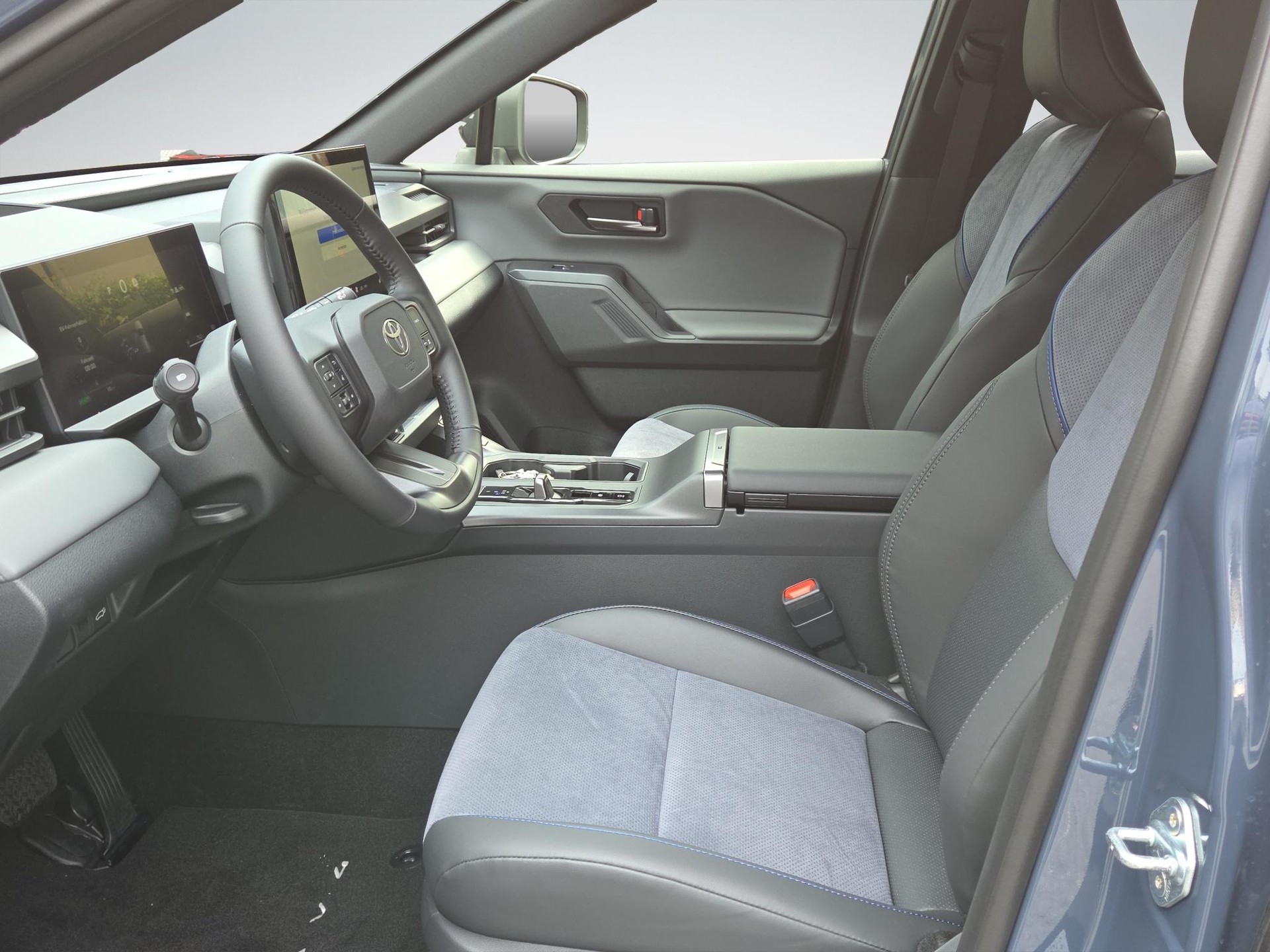 TOYOTA RAV4 2.5 HEV Style-image-8