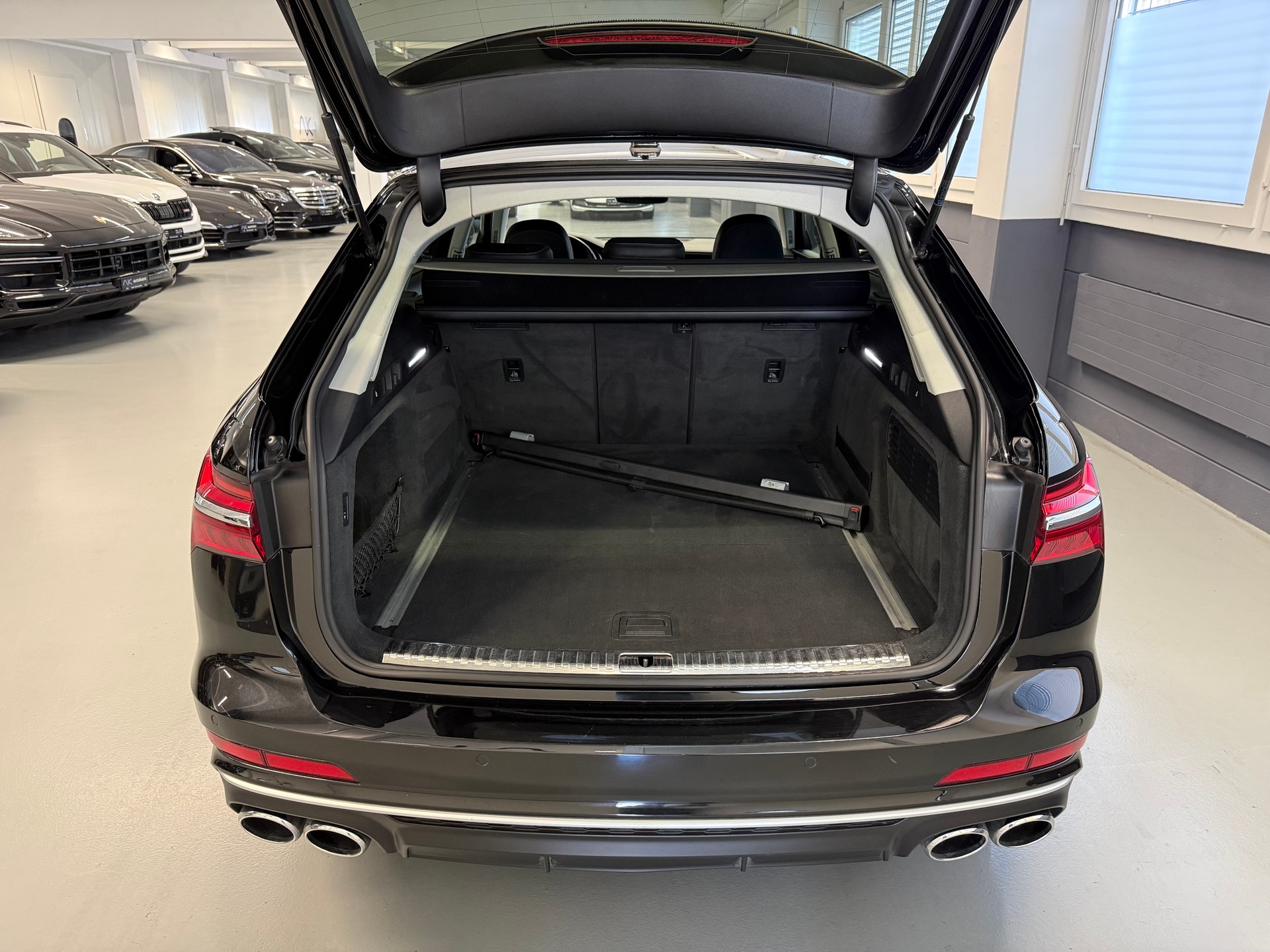 AUDI S6 Avant 3.0 TDI quattro tiptronic-image-5