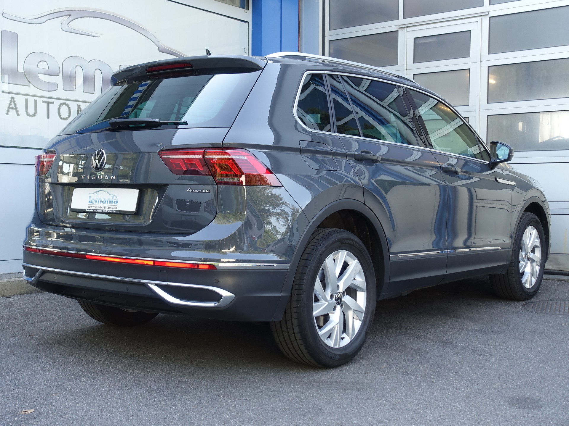 VW Tiguan 2.0 TDI SCR Elegance 4Motion DSG-showroom-element-3