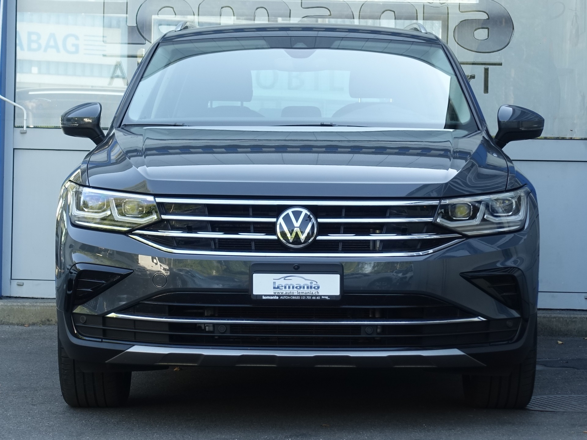VW Tiguan 2.0 TDI SCR Elegance 4Motion DSG-showroom-element-2