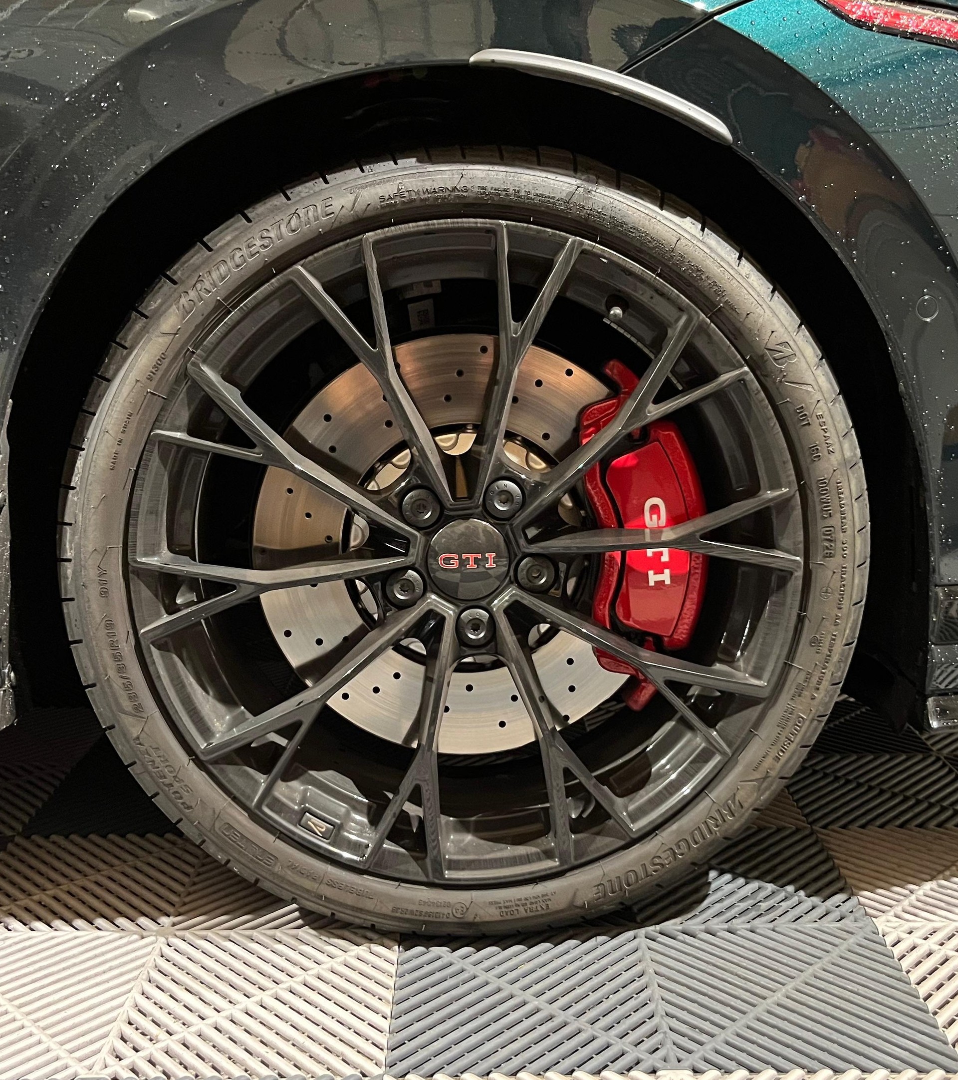 VW Golf 2.0 TSI GTI Edition 50 DSG-image-15