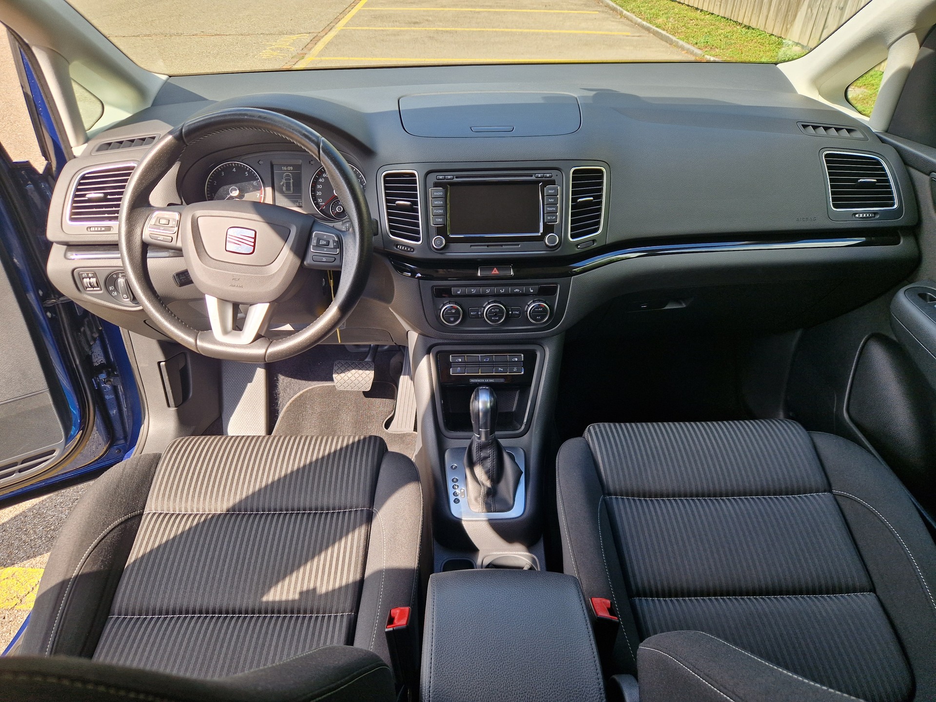 SEAT 2.0 TSI Style iTech DSG-image-11