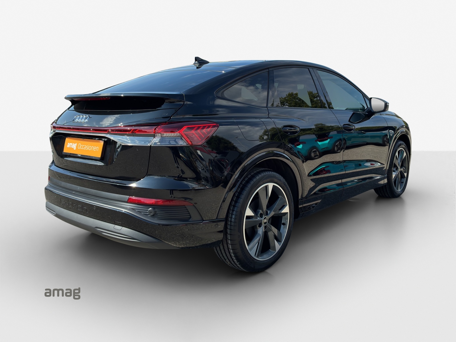 AUDI Q4 Sportback e-tron 40-image-4