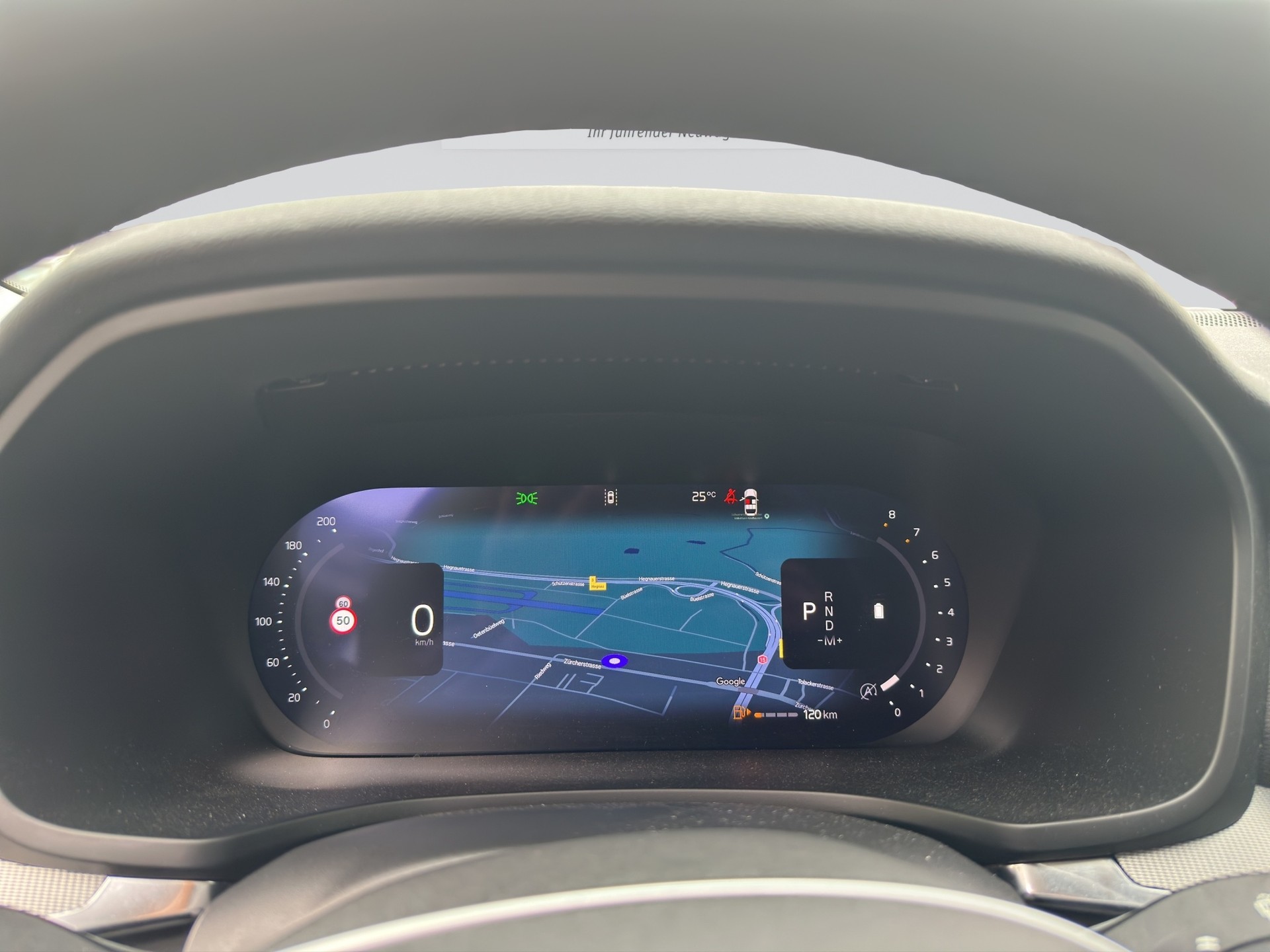 VOLVO V60 B4 Benzin Mild Hybrid Plus Dark DCT-image-10