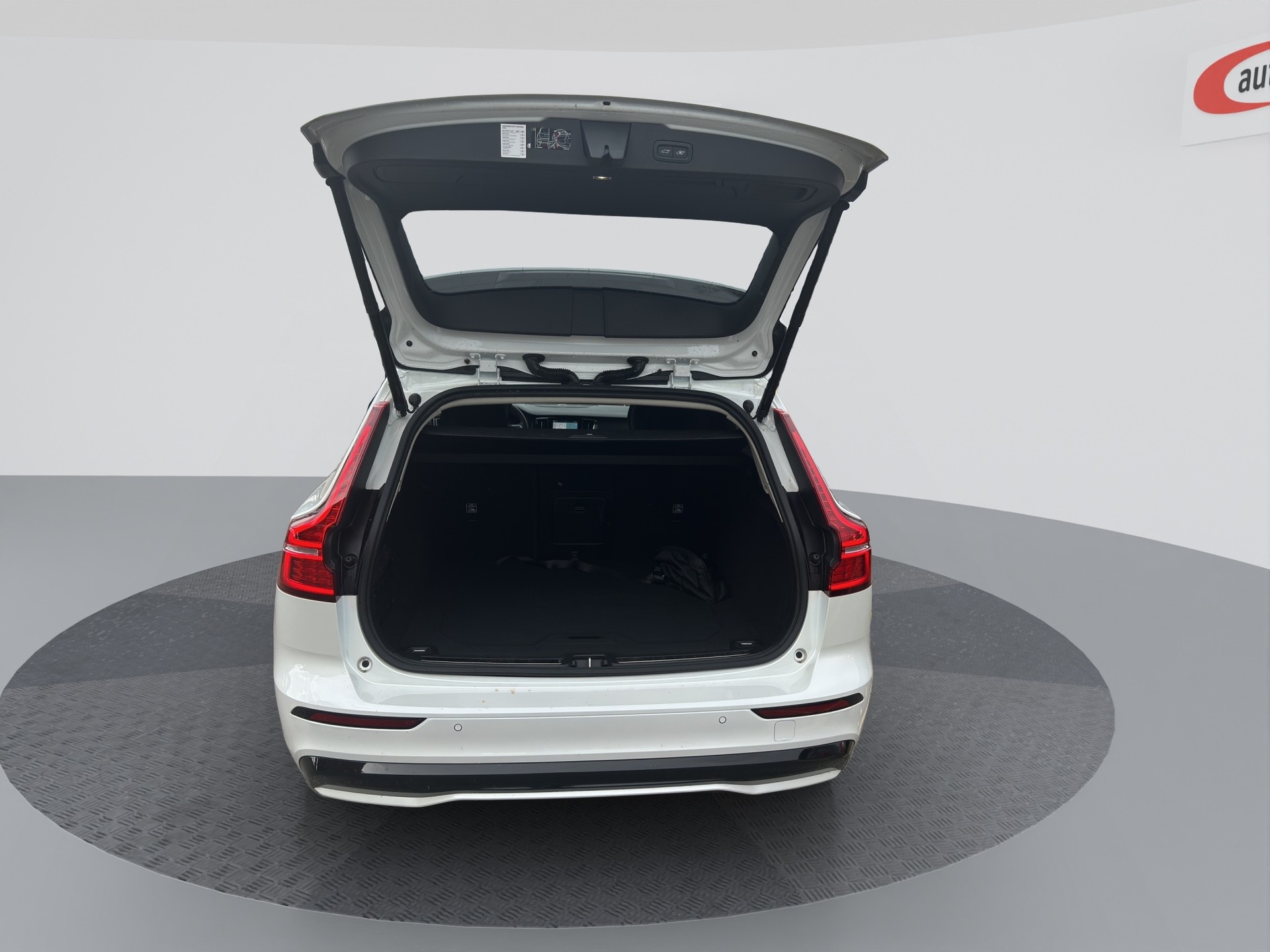 VOLVO V60 B4 Benzin Mild Hybrid Plus Dark DCT-image-15