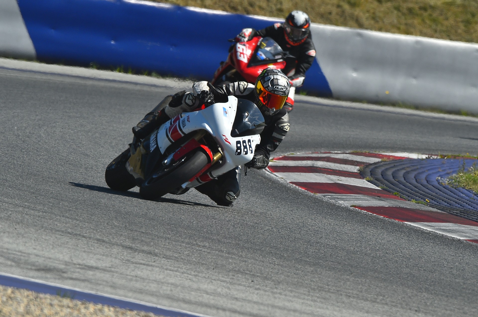 YAMAHA YZF-R1-image-0