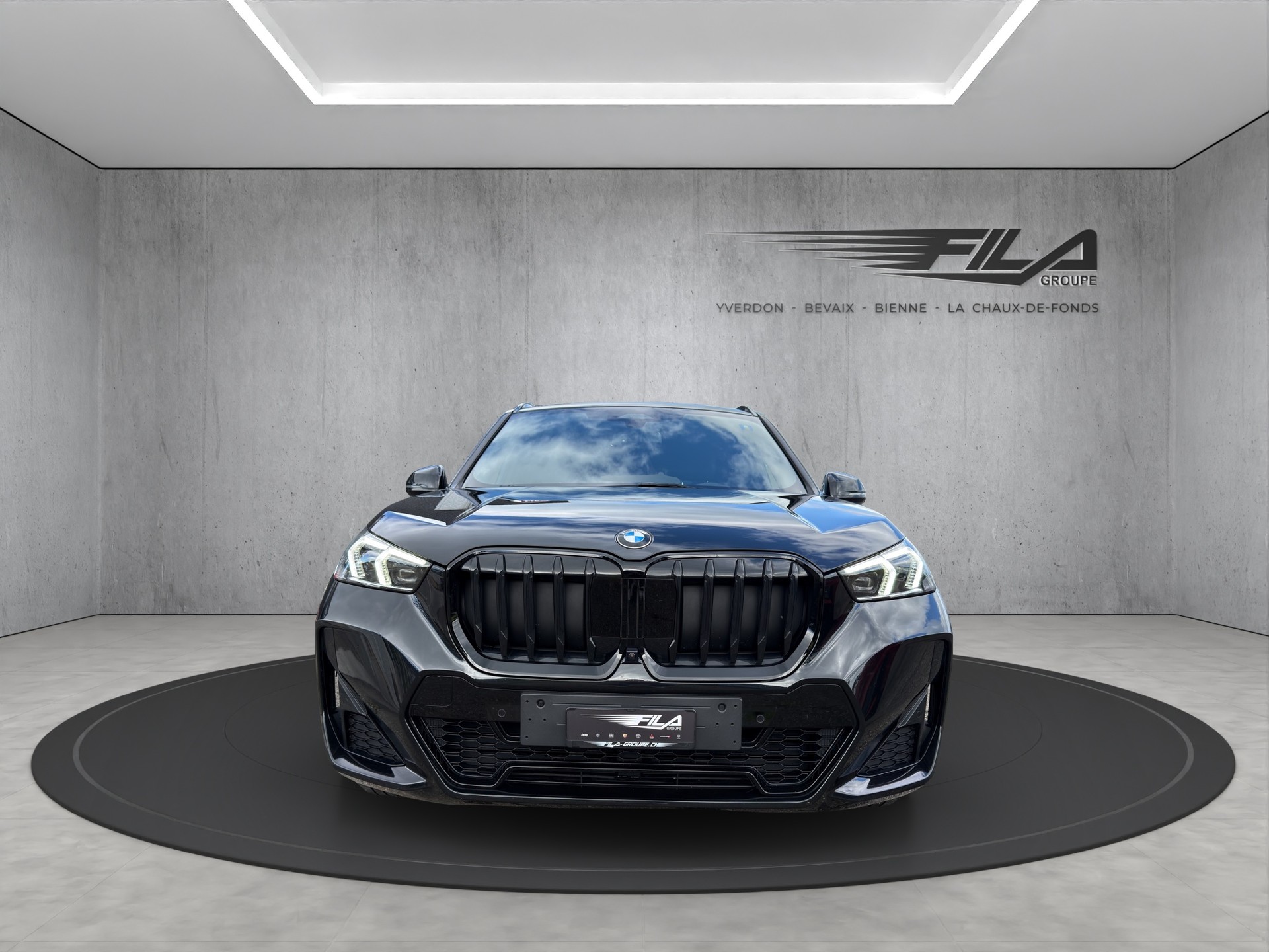 BMW X1 U11 23i xDrive-showroom-element-2