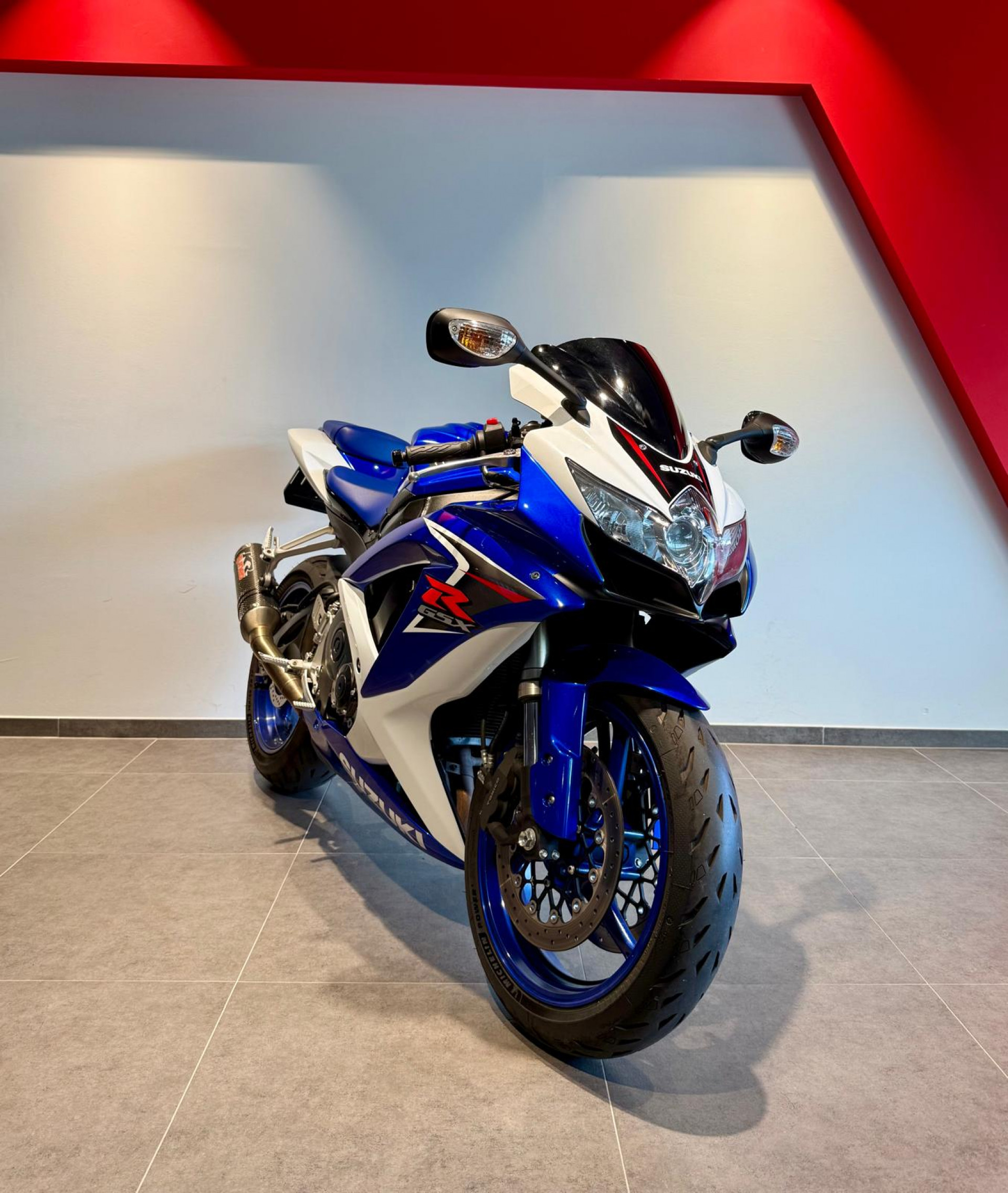 SUZUKI GSX-R 600-image-0