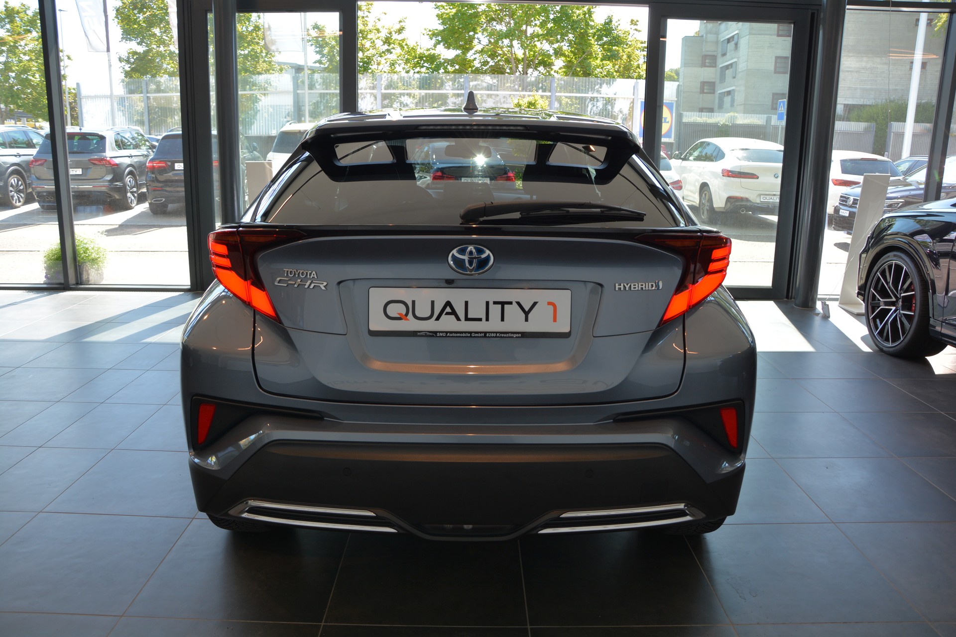 TOYOTA C-HR 2.0 HSD CVT Style-image-4