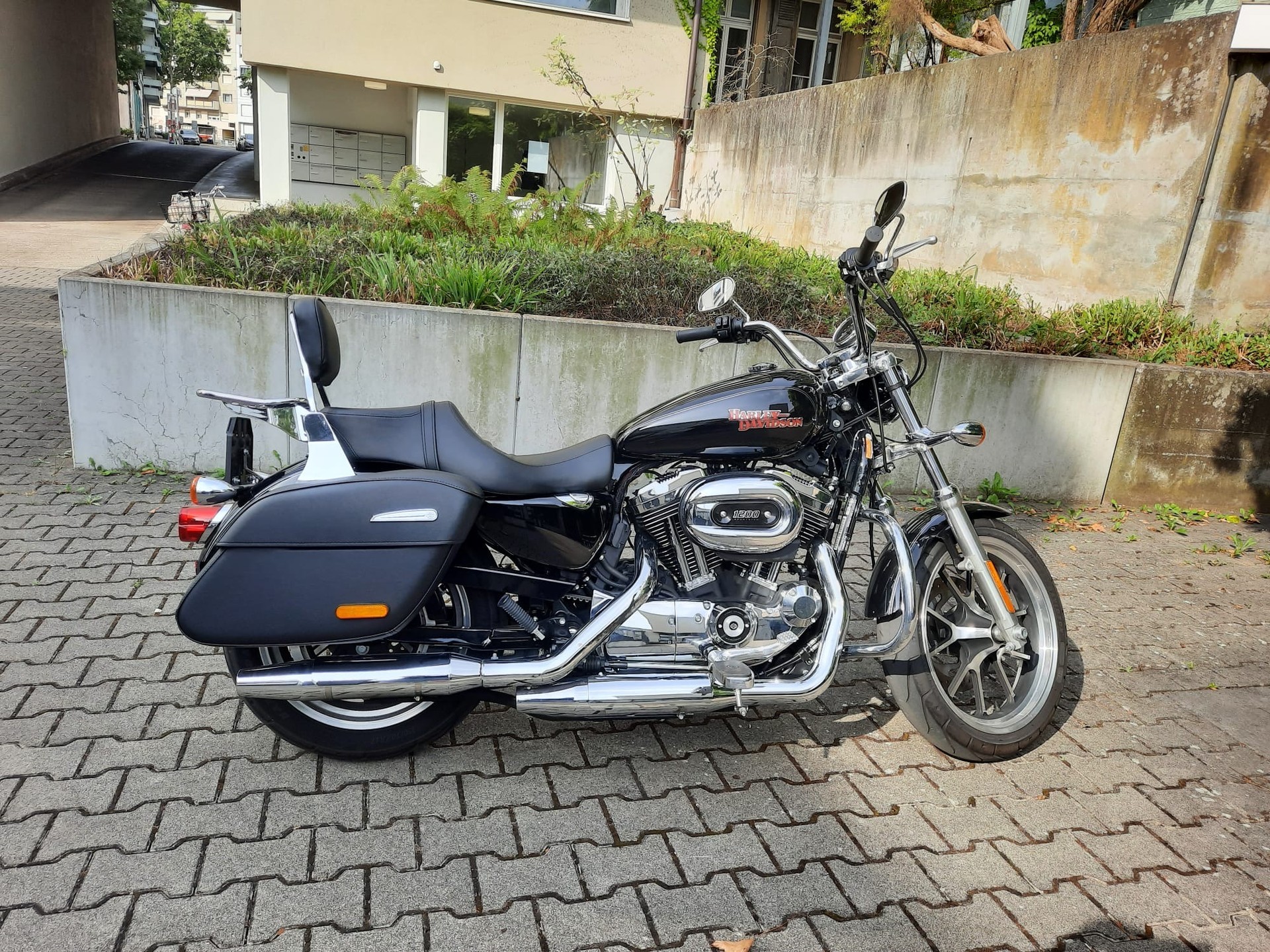 HARLEY-DAVIDSON Cruiser-image-0