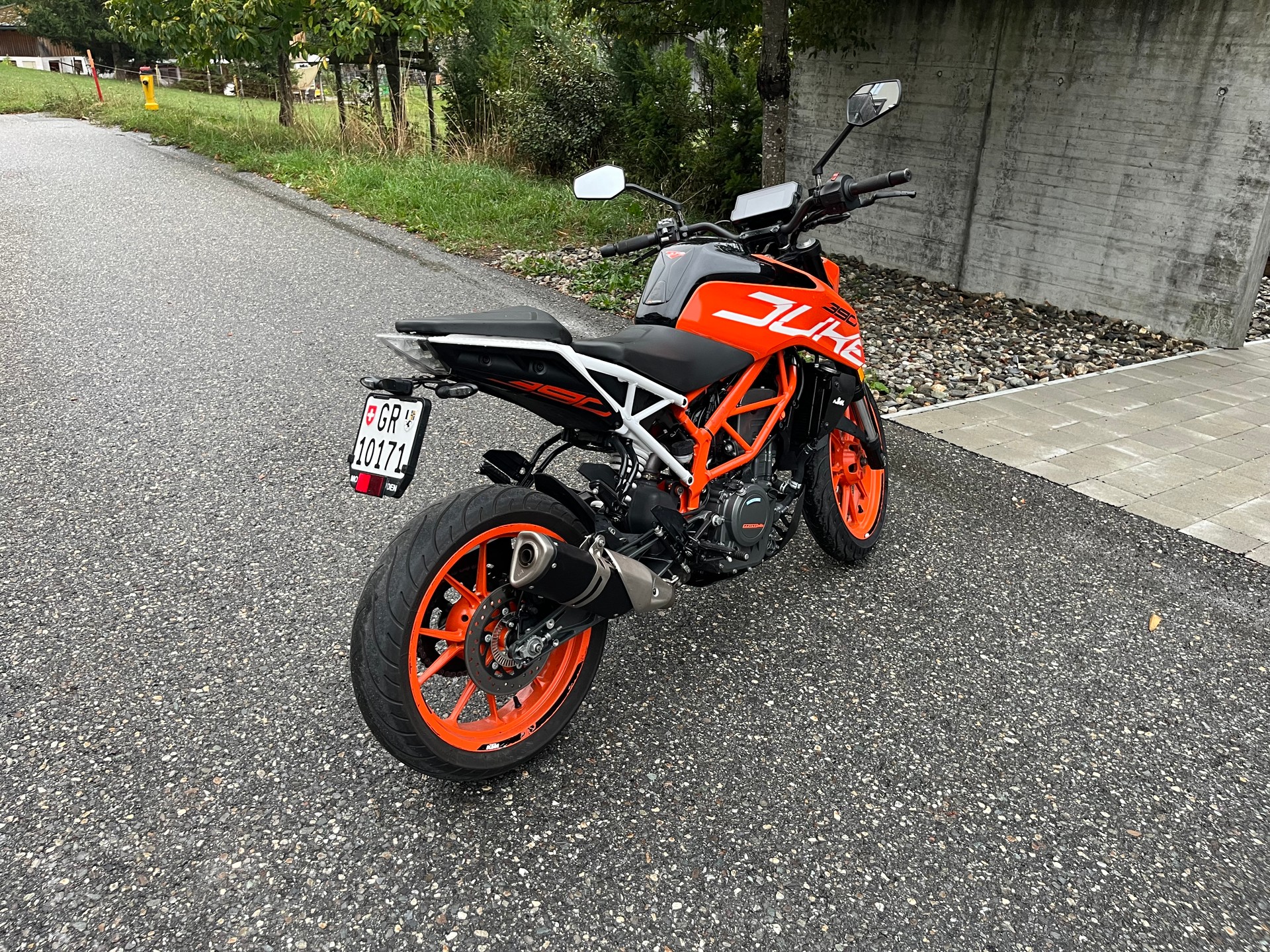 KTM 390 Duke ABS-image-2