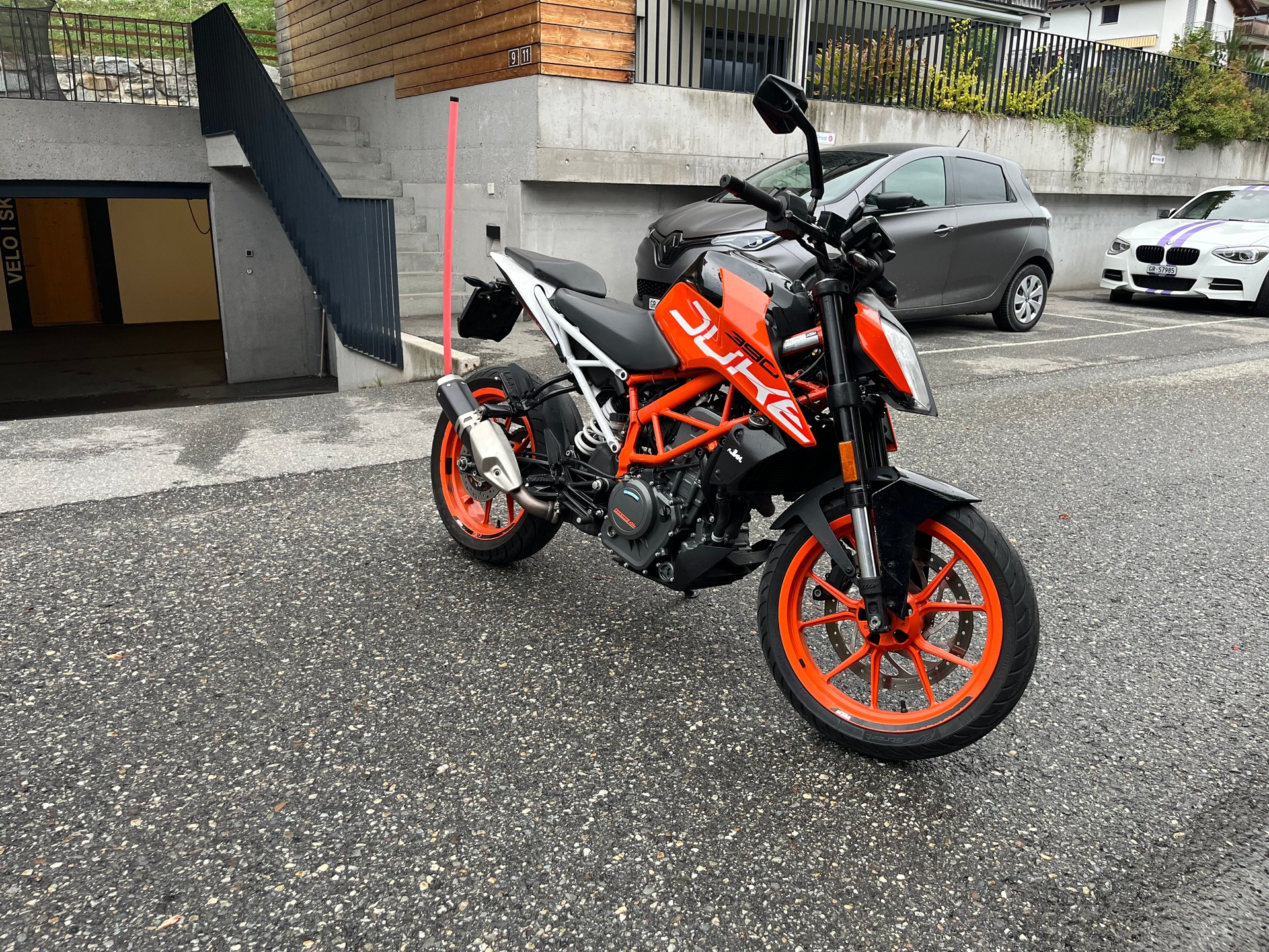 KTM 390 Duke ABS-image-1