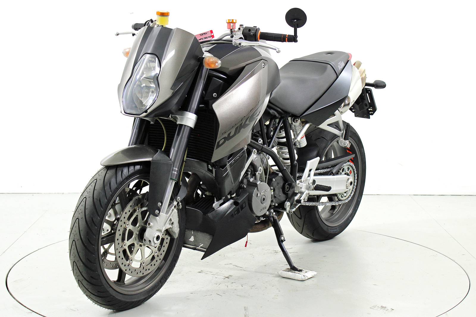 KTM 990 Super Duke-image-2