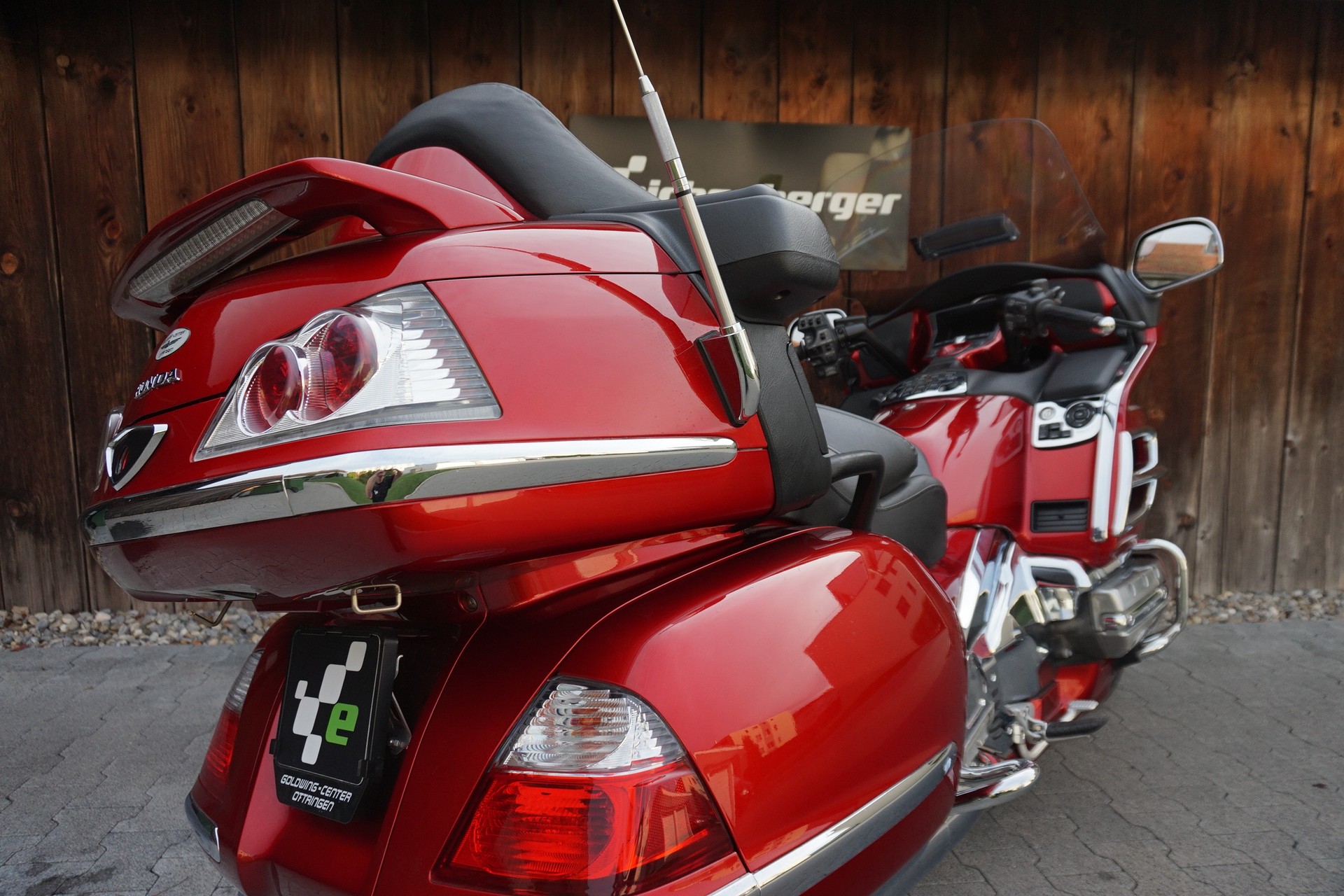 HONDA GL 1800 Goldwing-image-5