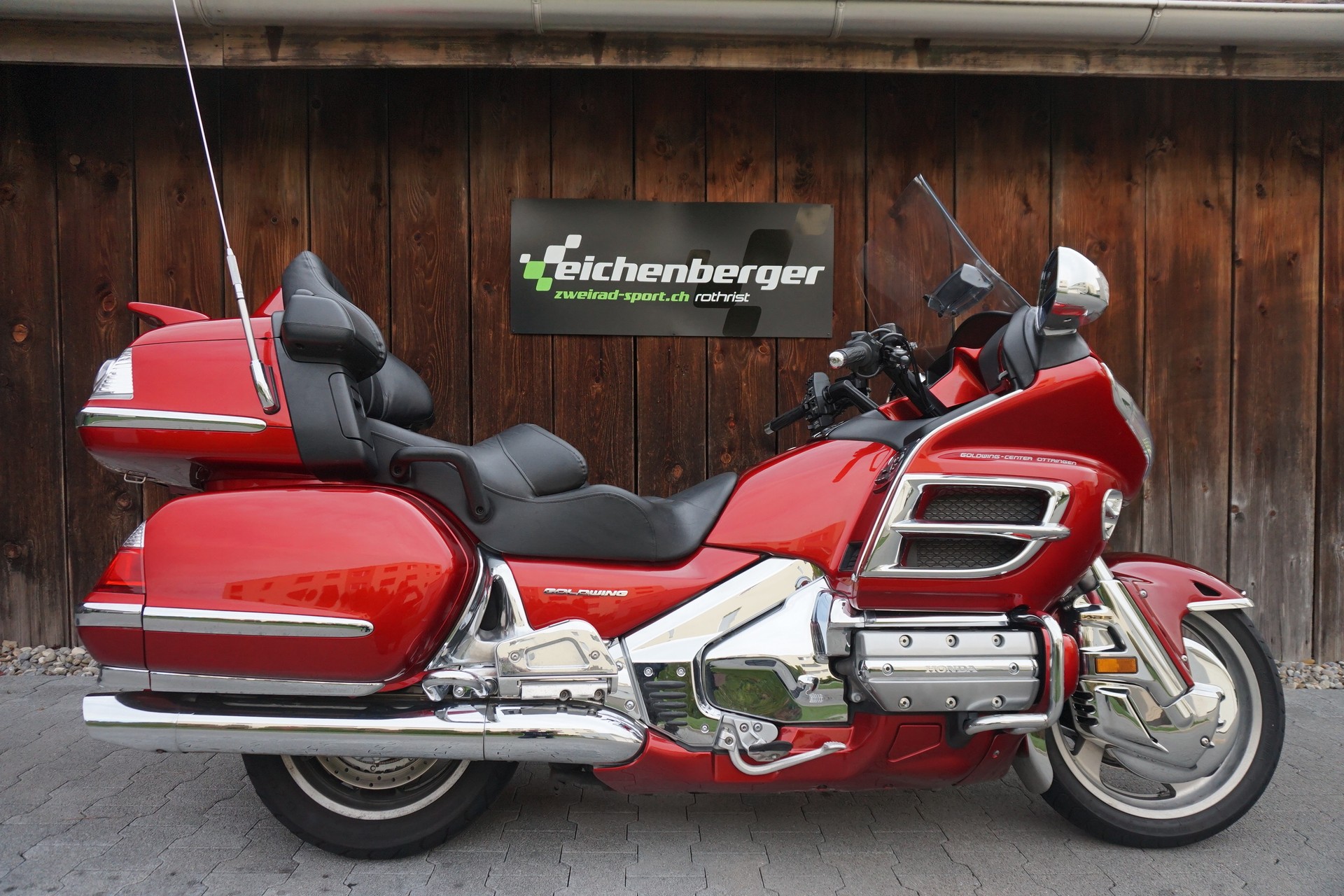 HONDA GL 1800 Goldwing-image-2