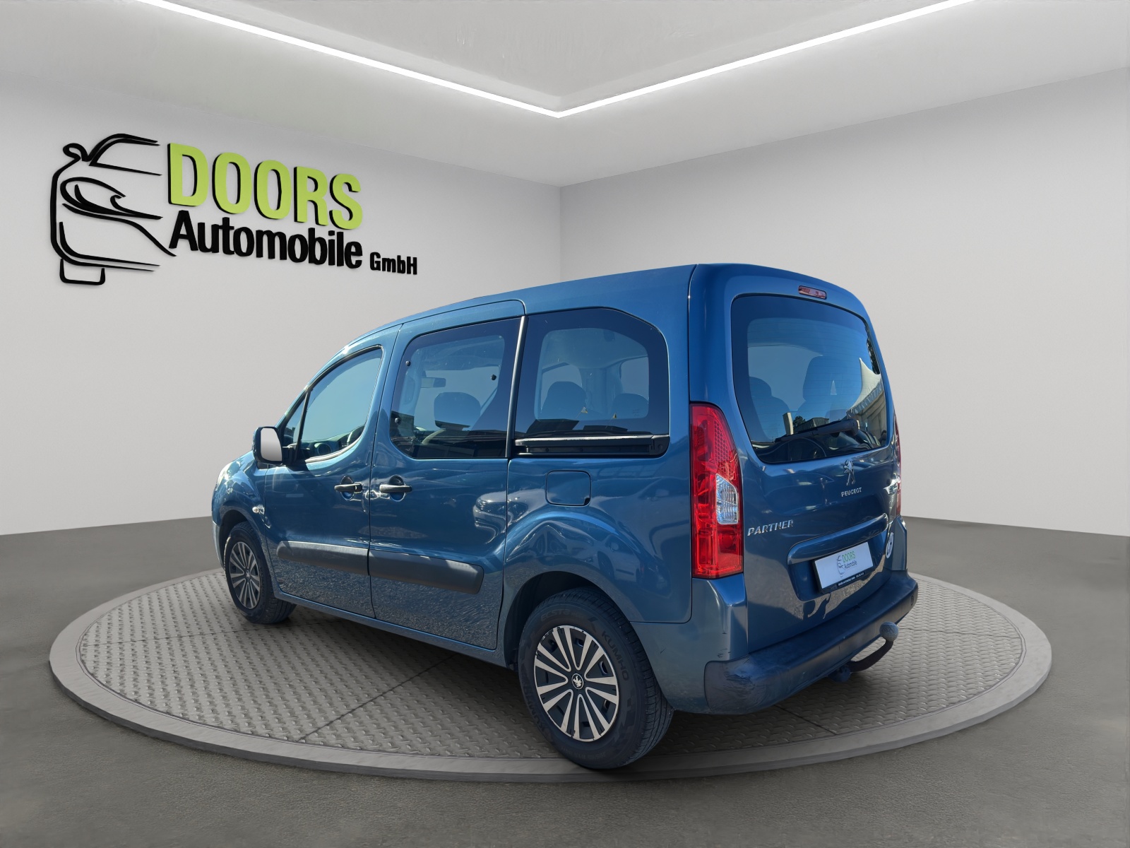 PEUGEOT Partner 1.6 e-HDI Family-image-5