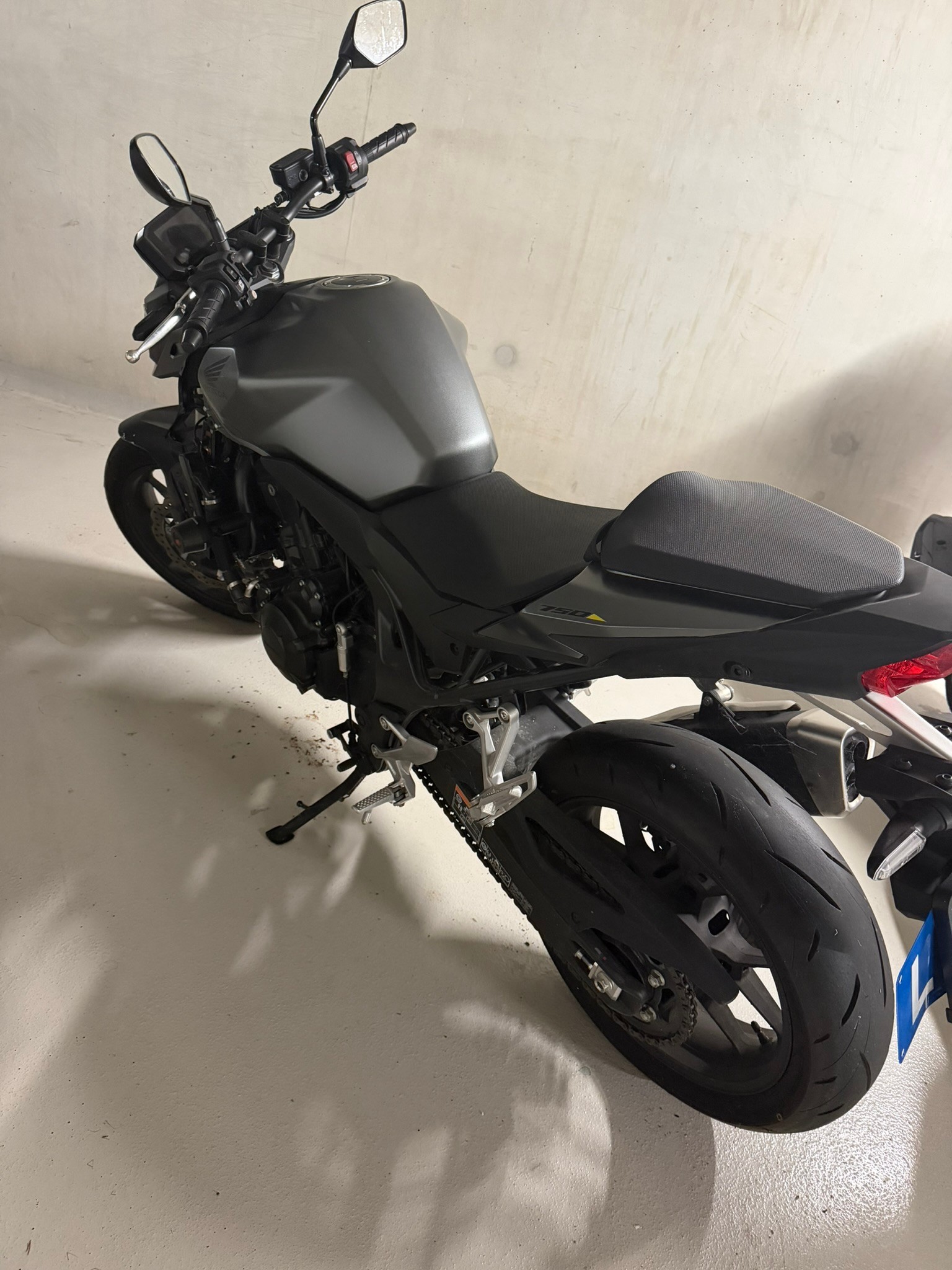 HONDA CB 750 Hornet (35kW)-image-1