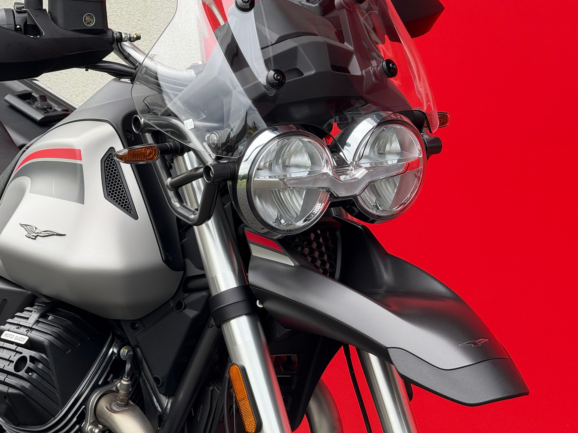 MOTO GUZZI V85 TT Travel Pack (35kW)-image-6