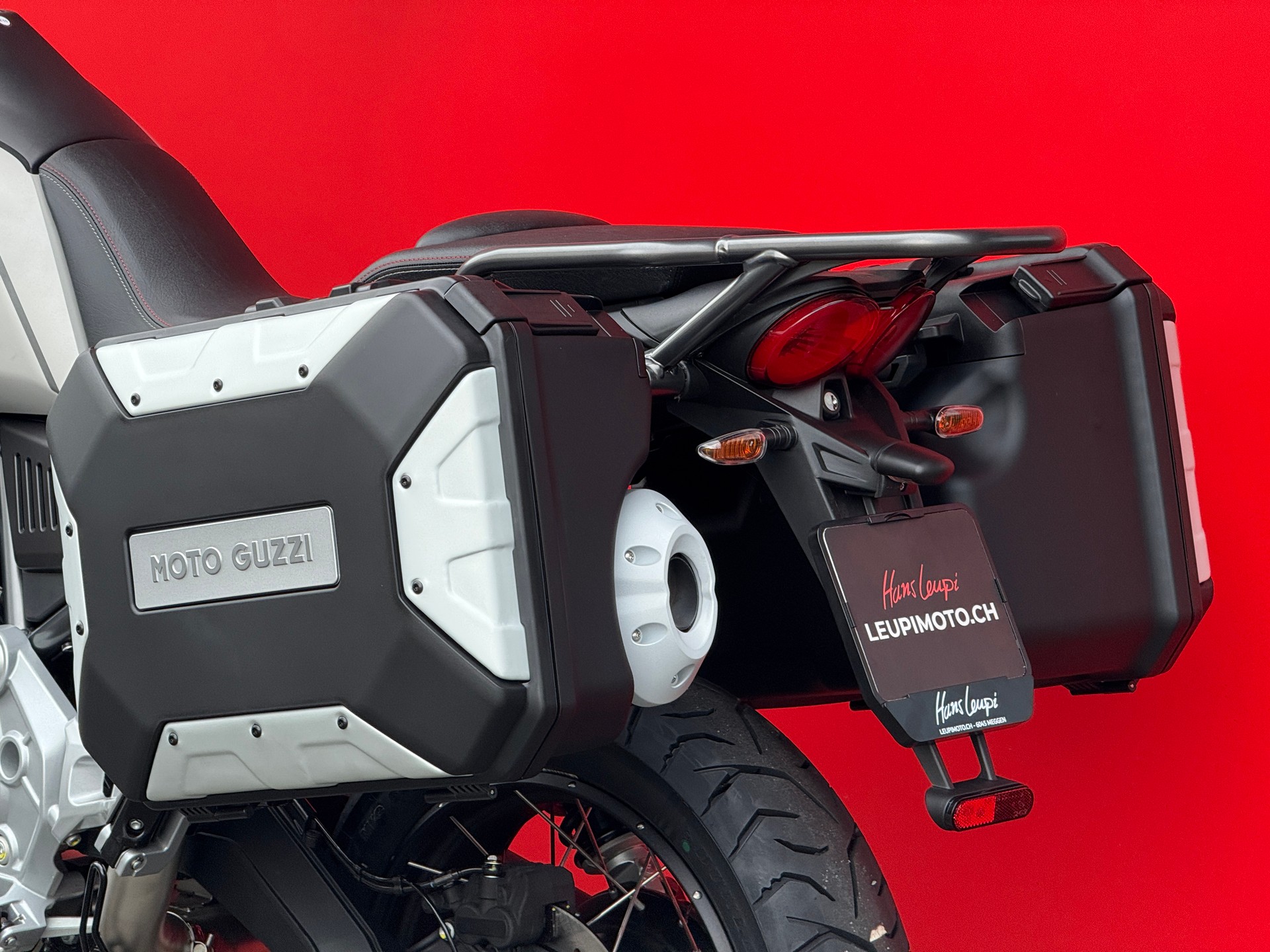MOTO GUZZI V85 TT Travel Pack (35kW)-image-14