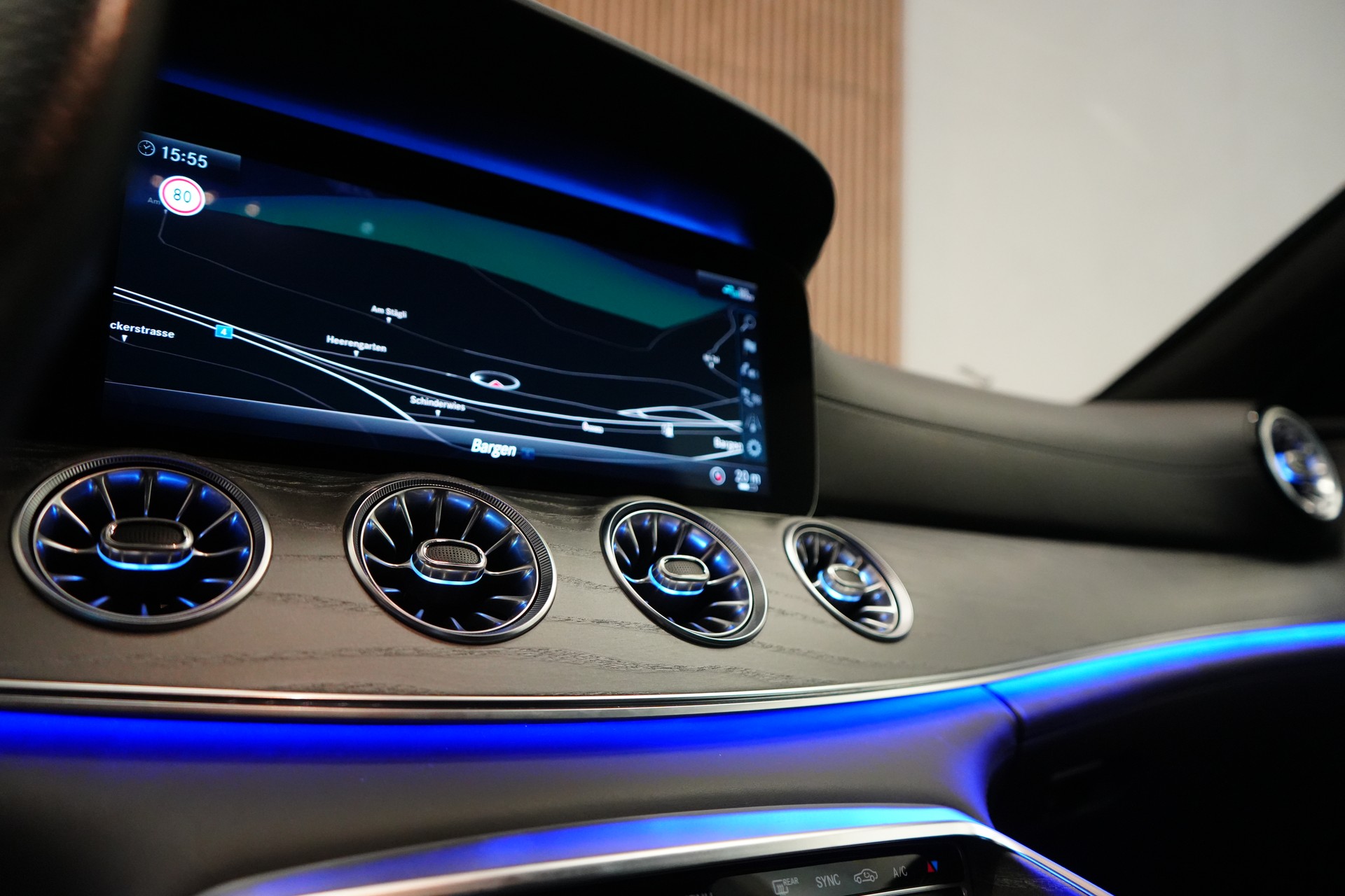 MERCEDES-BENZ AMG GT 4 63 S 4Matic+ Speedshift MCT-image-18