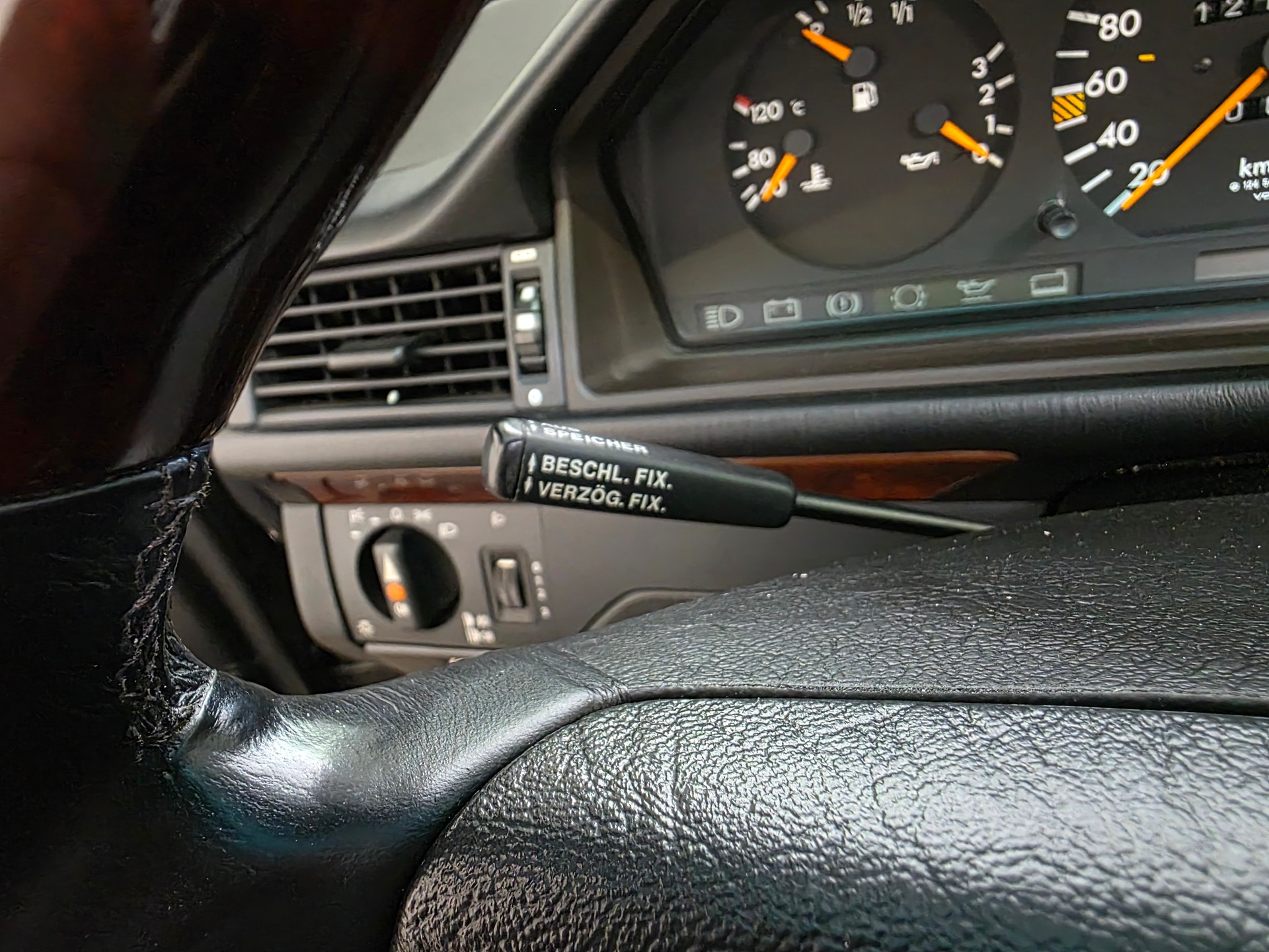 MERCEDES-BENZ 500 E Automatic-image-10