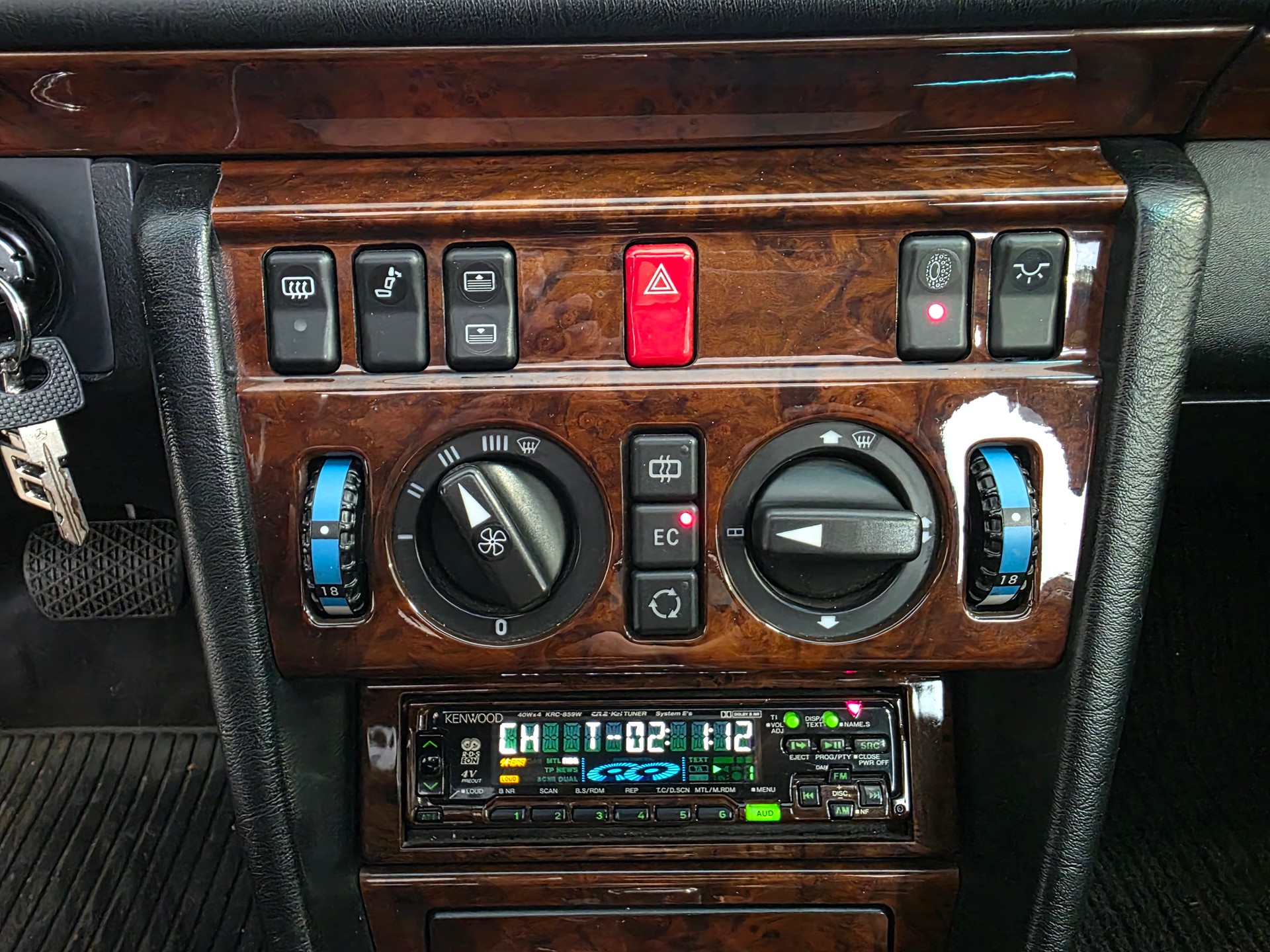 MERCEDES-BENZ 500 E Automatic-image-6