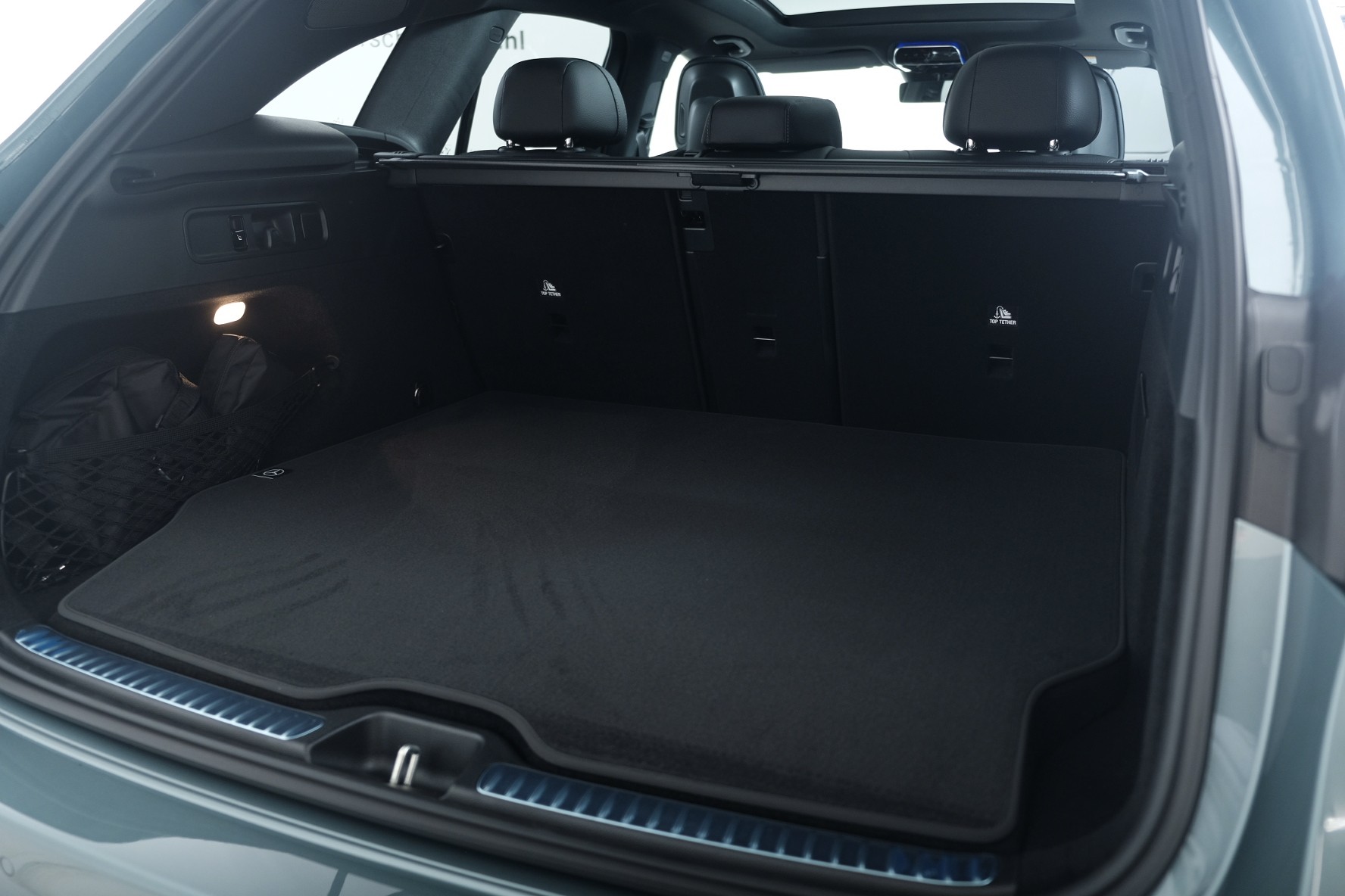 MERCEDES-BENZ GLC 300 e 4Matic 9G-Tronic-image-10