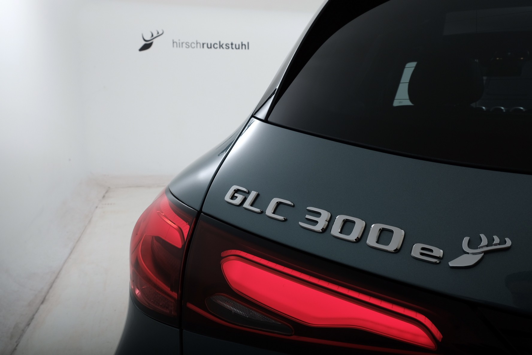MERCEDES-BENZ GLC 300 e 4Matic 9G-Tronic-image-5