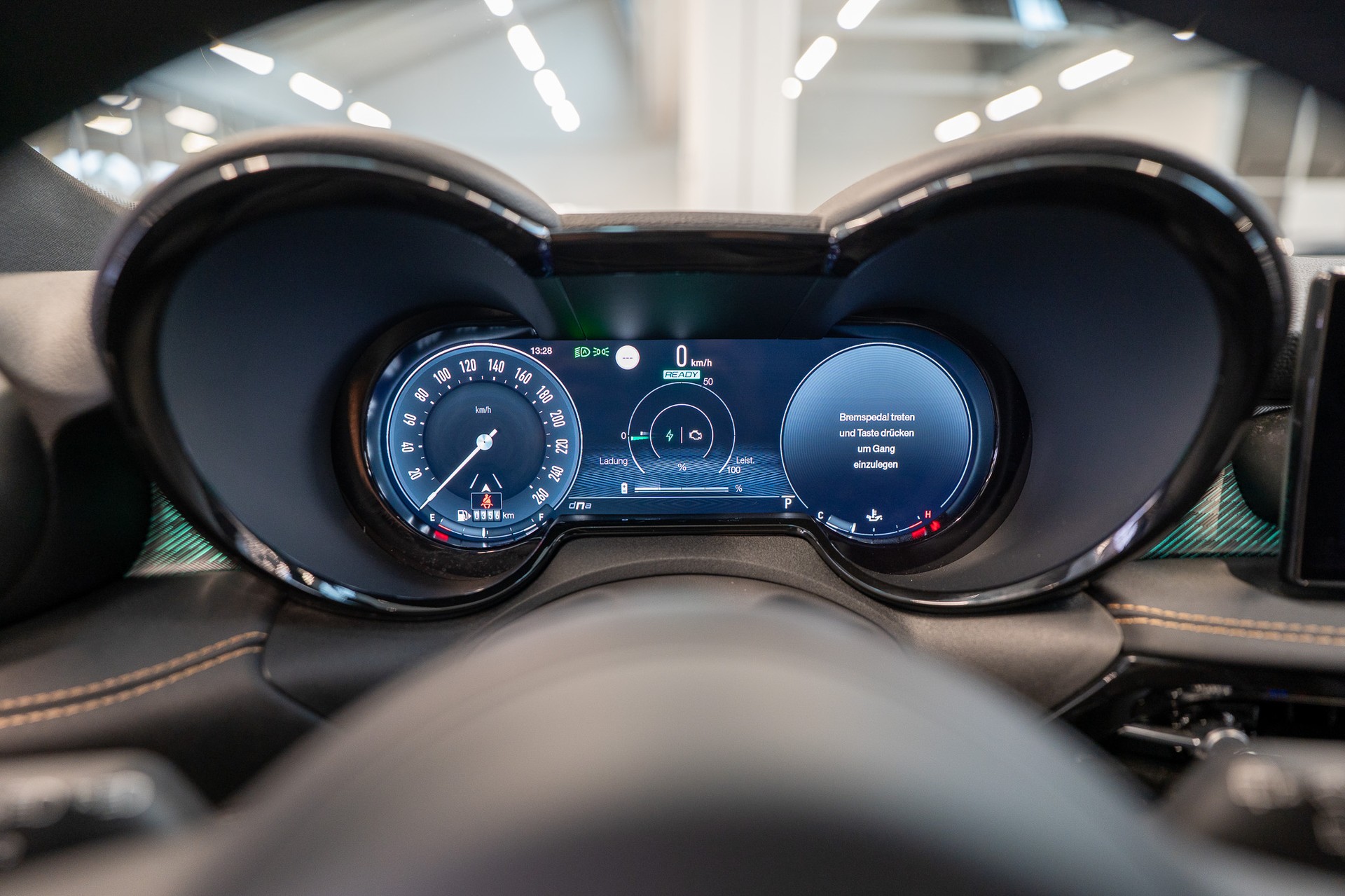 ALFA ROMEO Tonale 1.5 48V Hybrid Speciale / 360°Kamera / Aktiver Spurhalteassistent / Abstandsregler-image-17