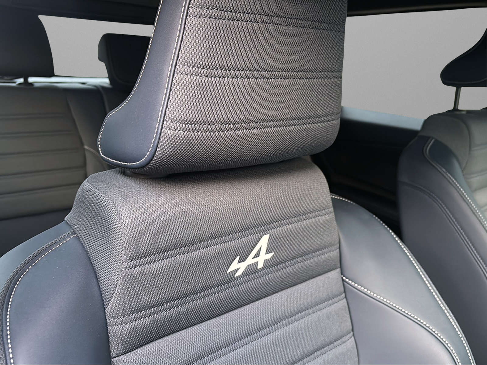 ALPINE A290 220 52kWh GT Performance-image-11