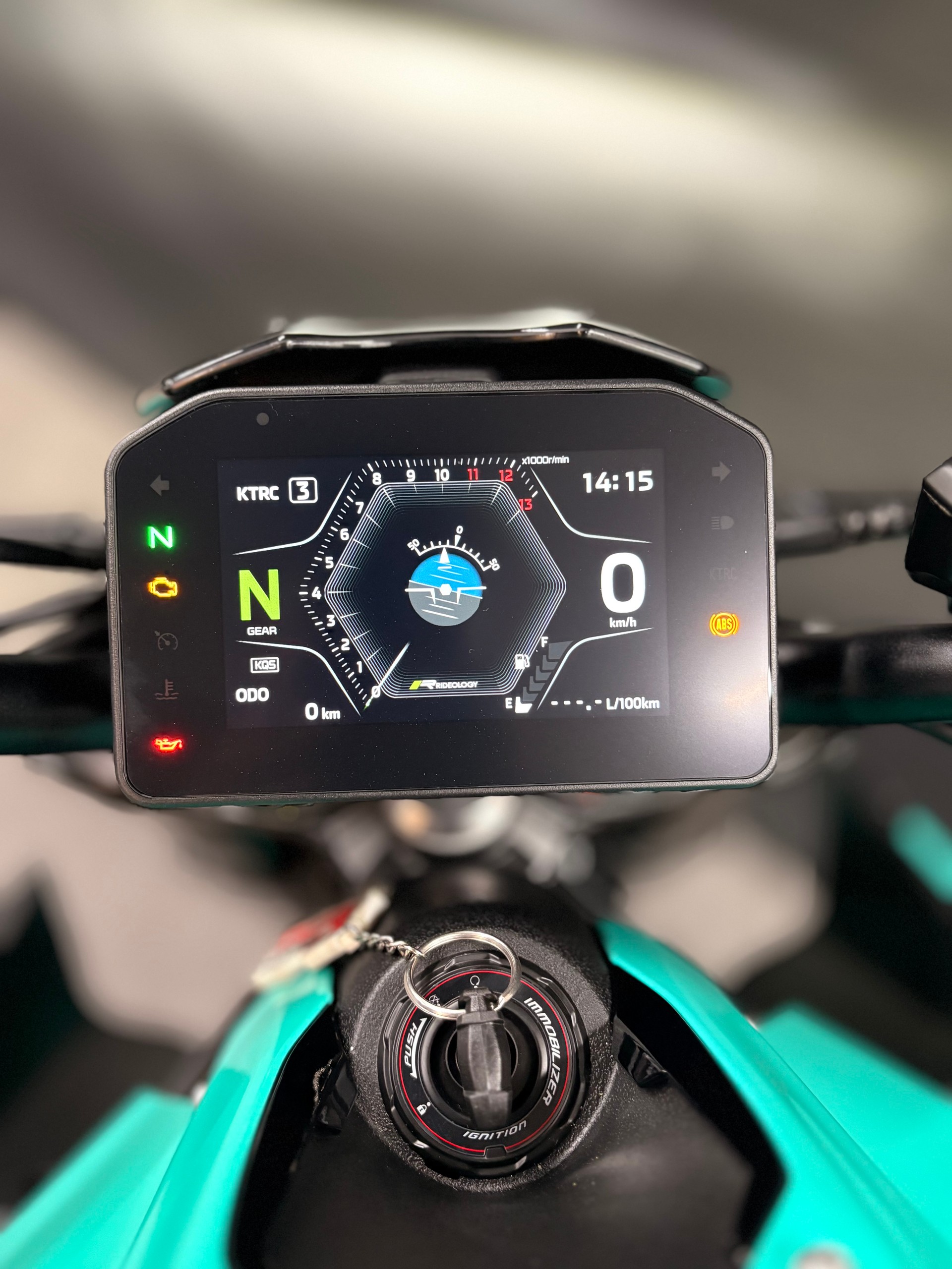 KAWASAKI Z 900 (35kW) Special Edition-image-11