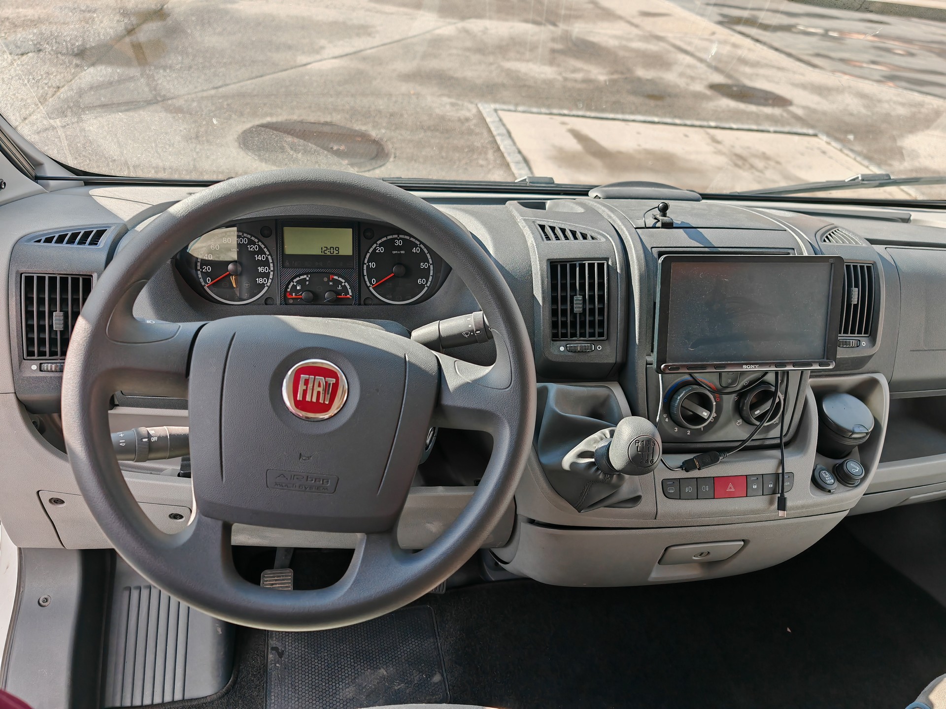 ADRIA S 670 SL-image-17