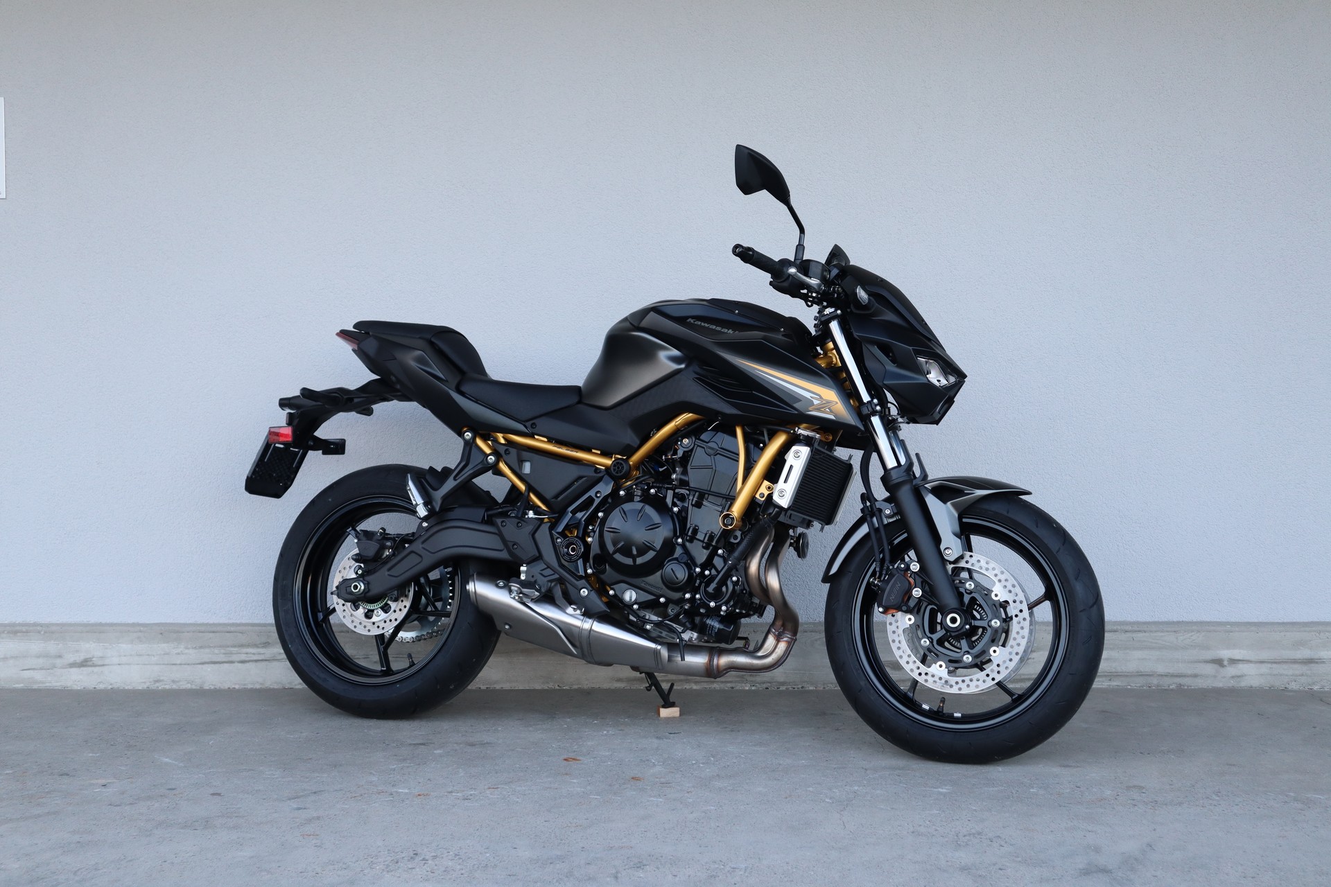 KAWASAKI Z 650 S (35kW)-image-1