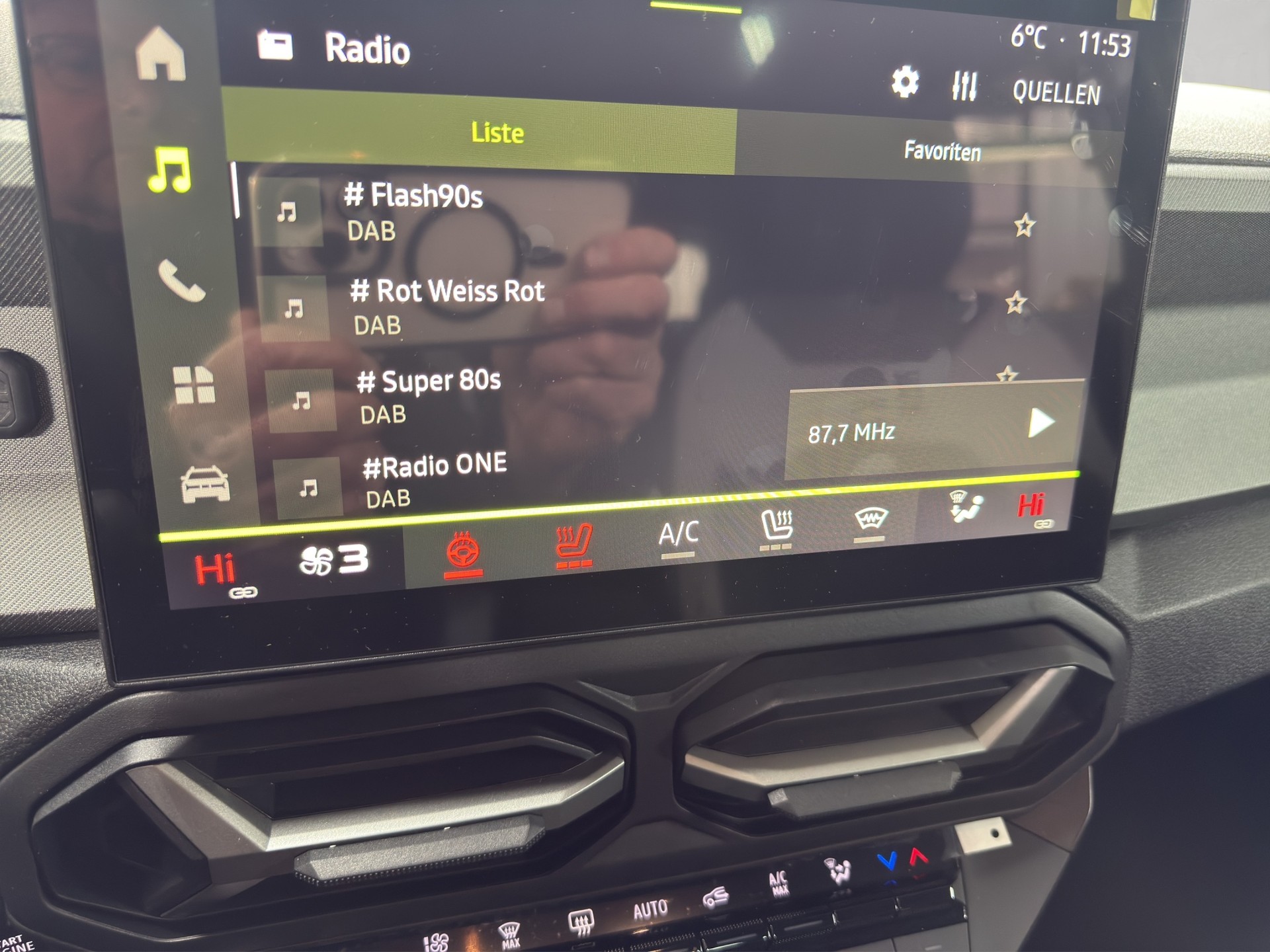 DACIA Duster HEV 155 Journey-image-13
