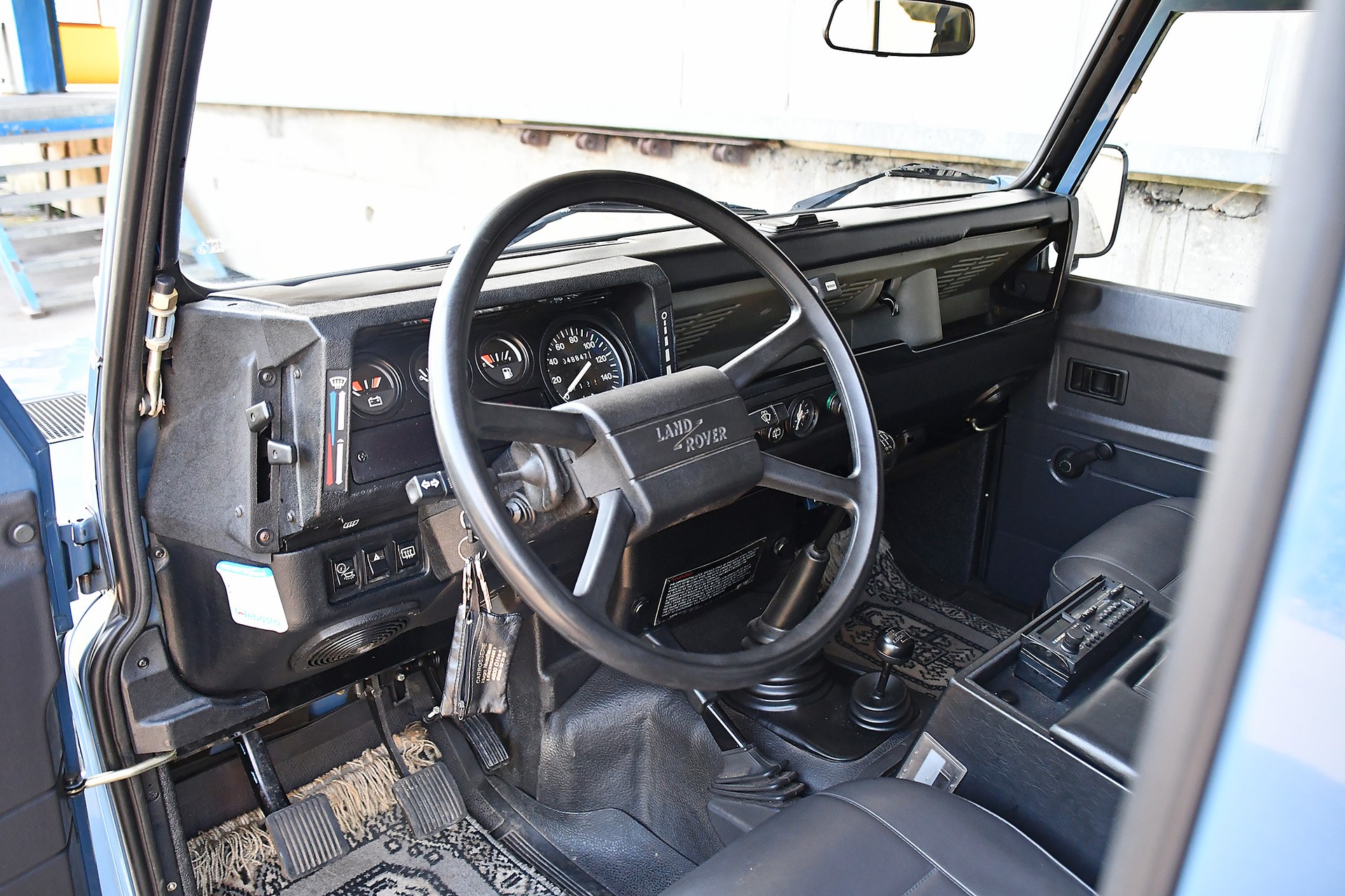 LAND ROVER 110 Turbo D-image-7
