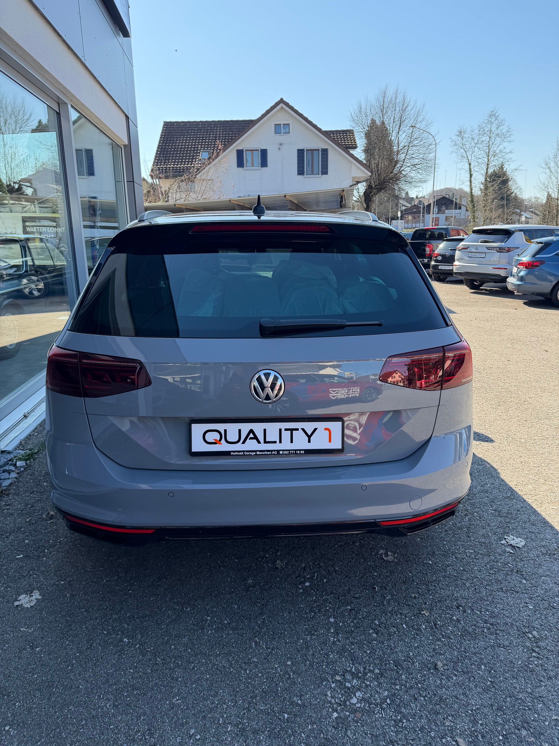 VW Passat 2.0 TDI BMT R-Line Edition 4Motion DSG LIMITED 90/320-image-3