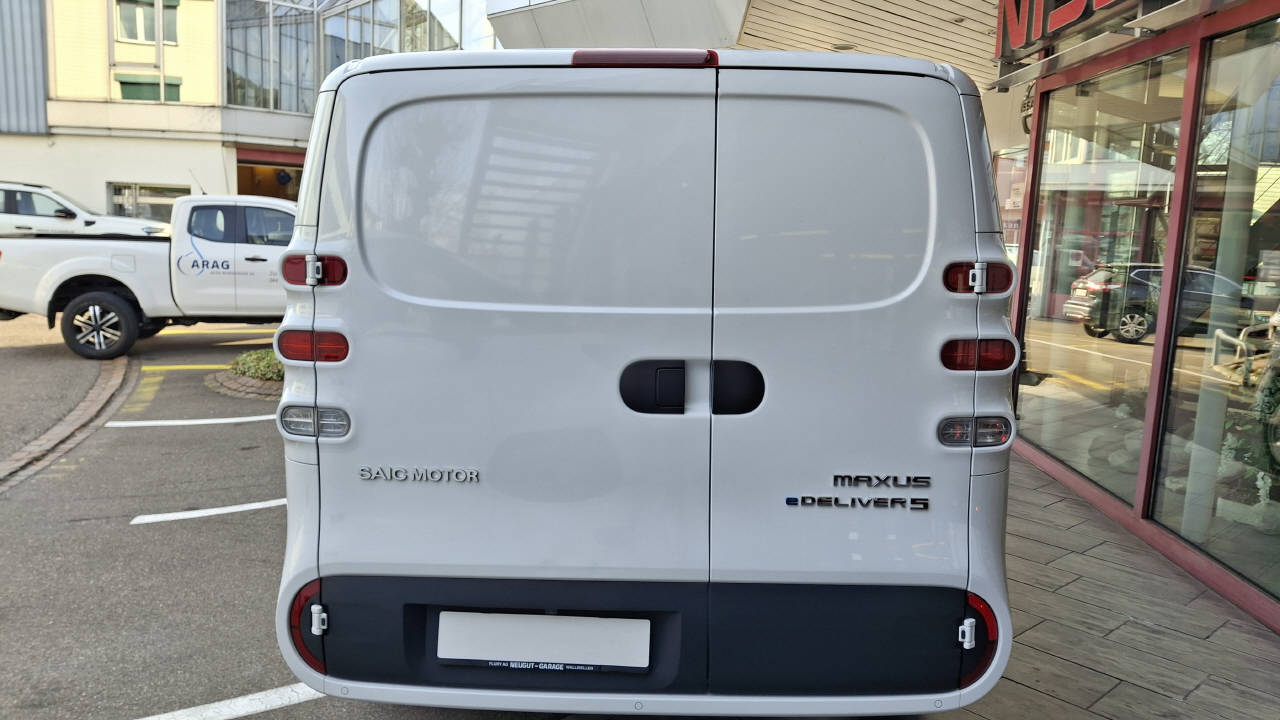 MAXUS eDeliver 5 Kaw. E-Motor 64kWh-image-4