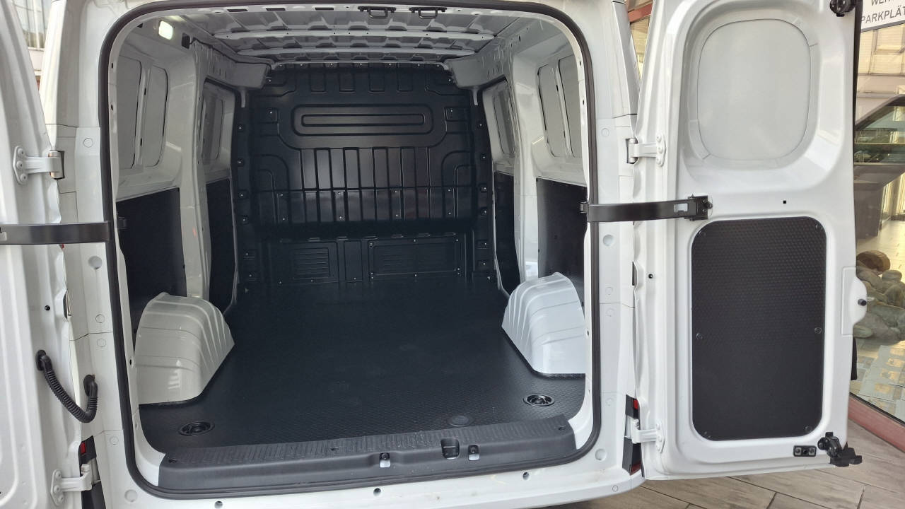 MAXUS eDeliver 5 Kaw. E-Motor 64kWh-image-7