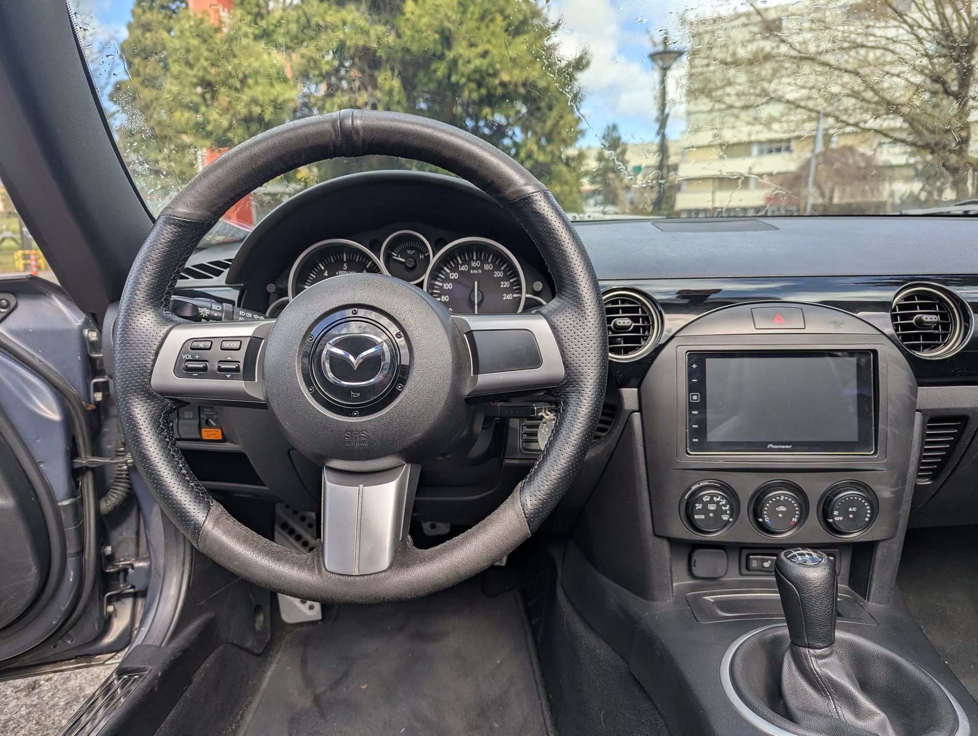 MAZDA MX-5 2.0i 16V Exclusive-image-6