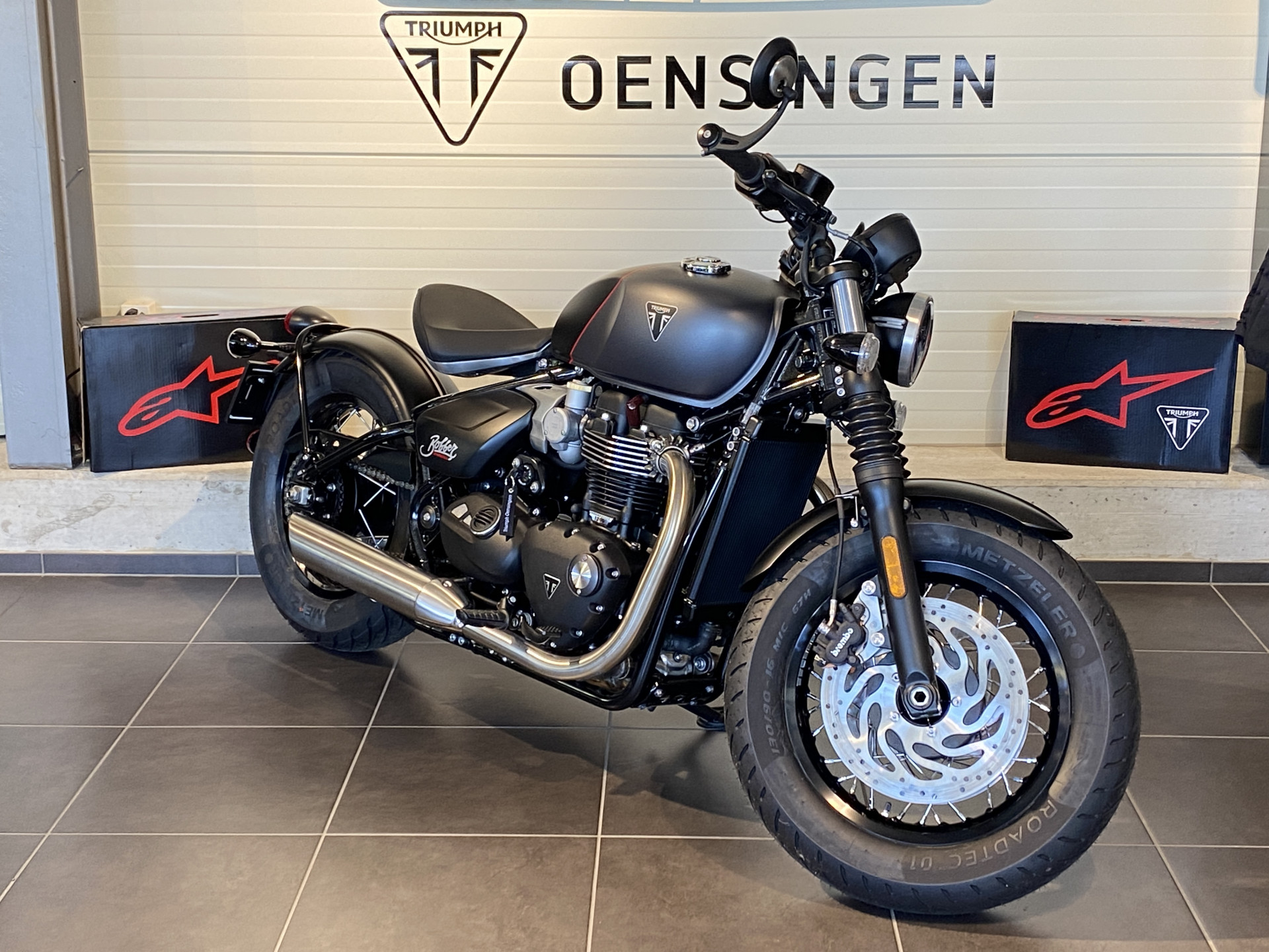 TRIUMPH Bonneville Bobber 1200 (4.49 % Power Leasing - Gültig bis 30.06.2026)-image-2