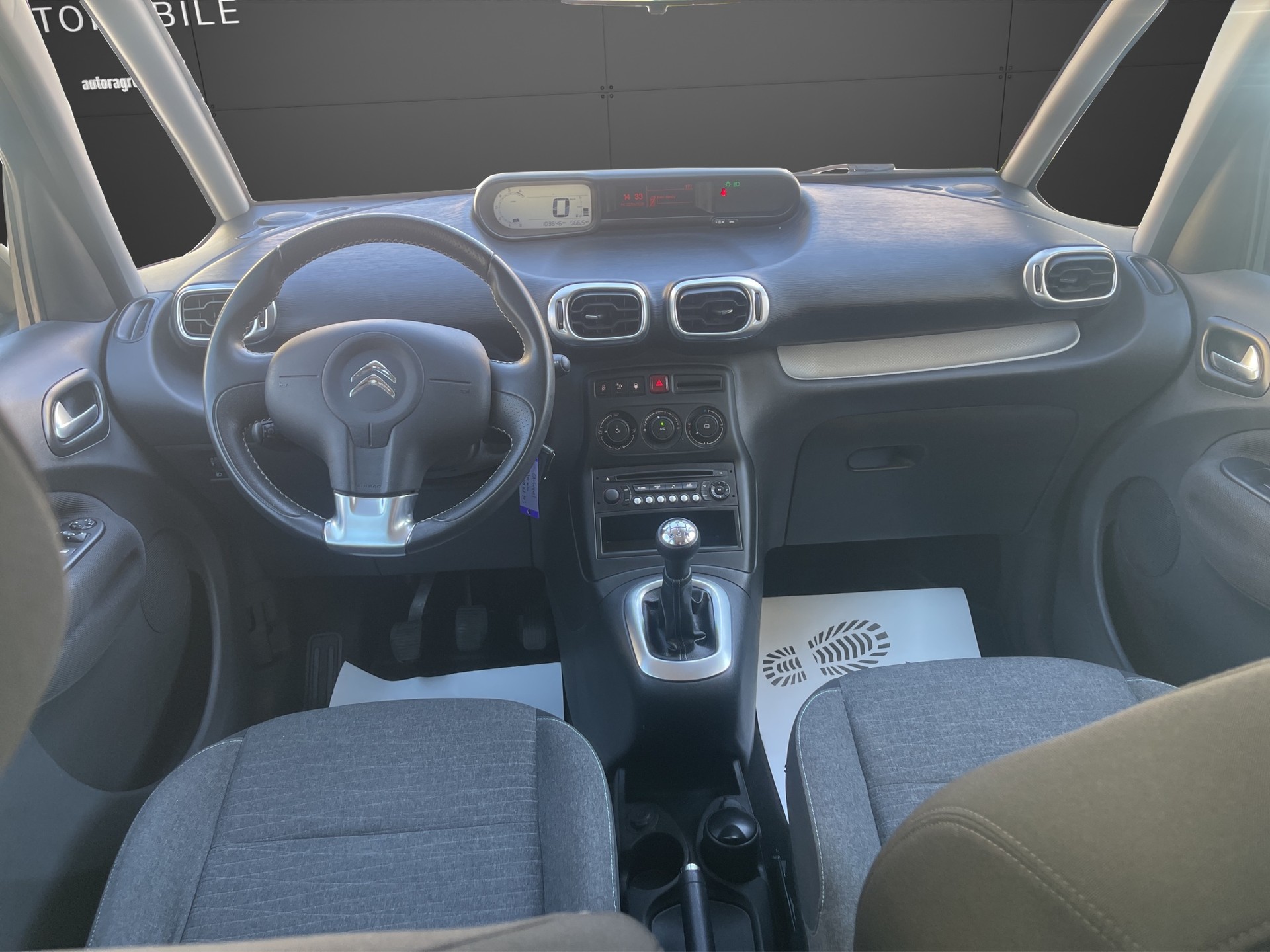 CITROEN C3 Picasso 1.2 Pure Tech Séduction-image-10