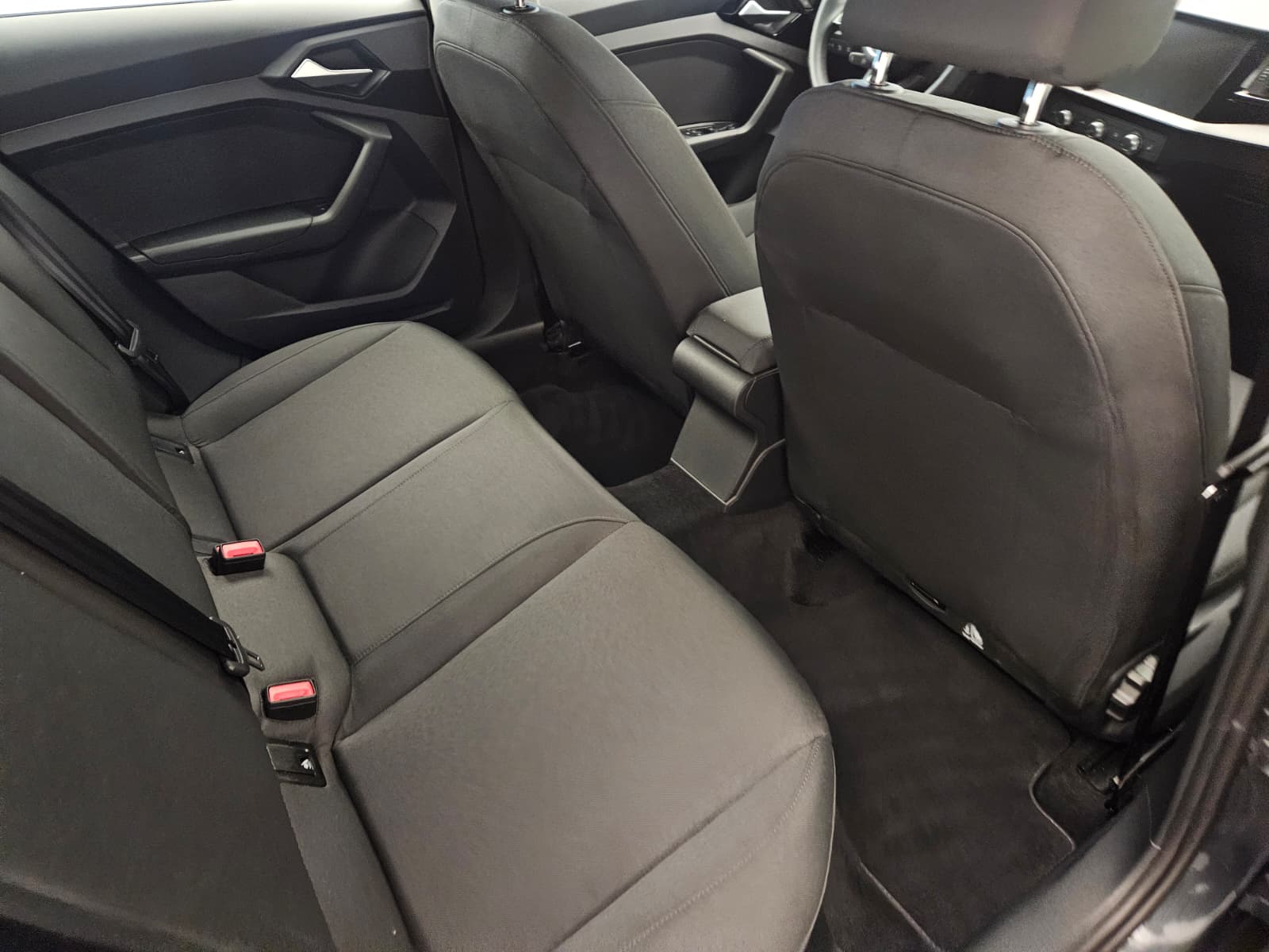 AUDI A1 Sportback 30 TFSI Attraction S-tronic-image-13