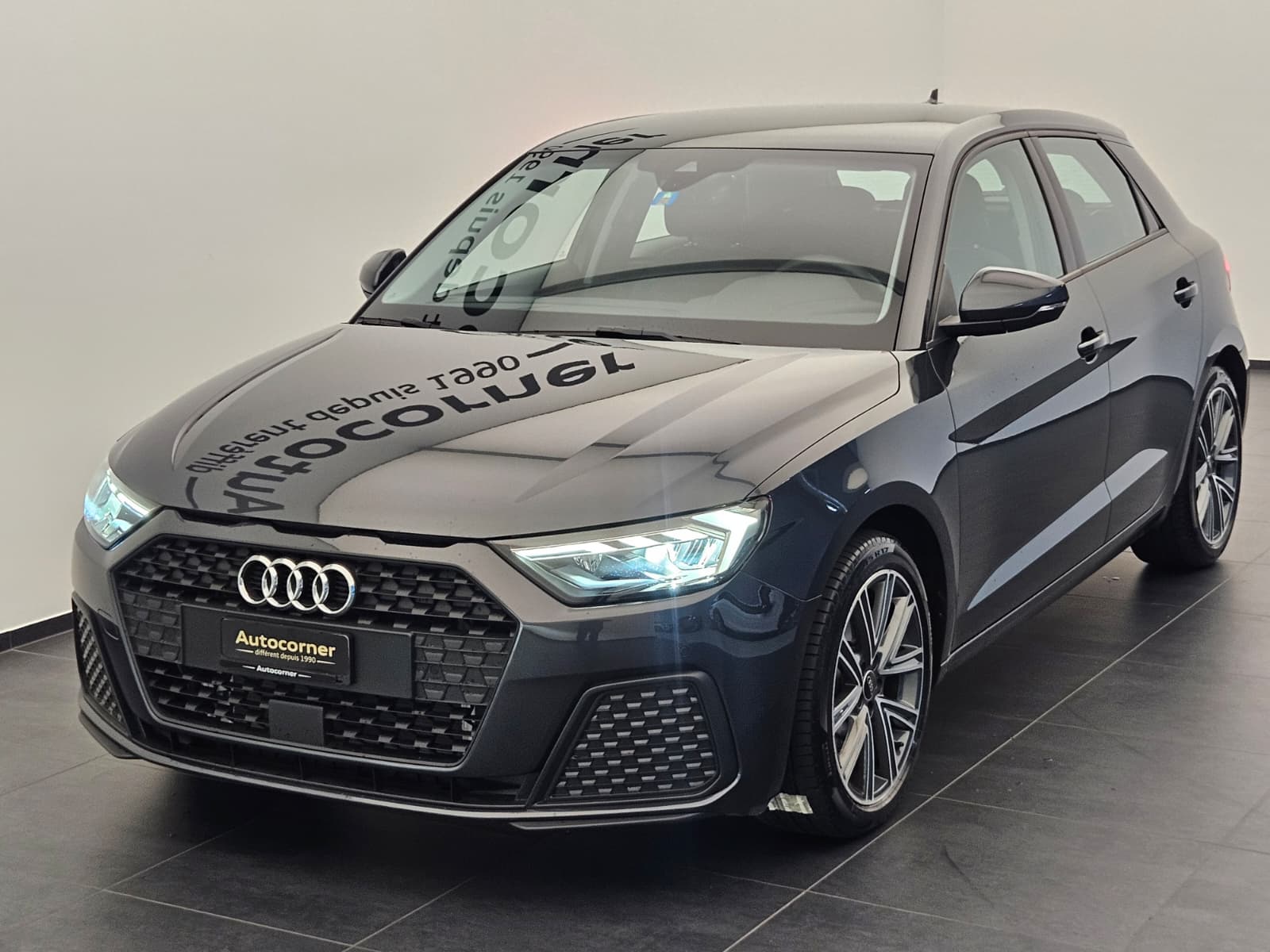 AUDI A1 Sportback 30 TFSI Attraction S-tronic-showroom-element-2